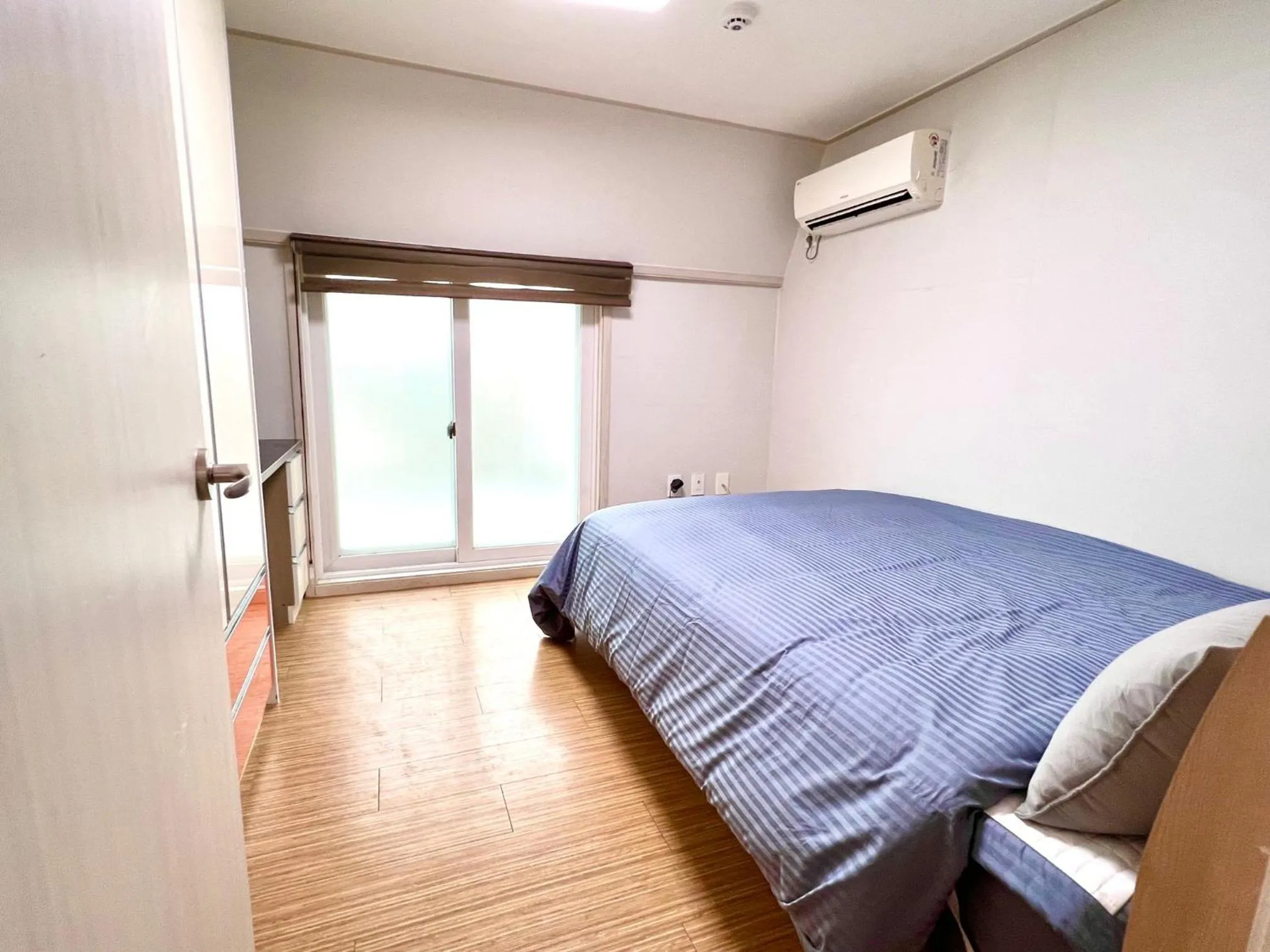 Bed in BB Hongdae Line