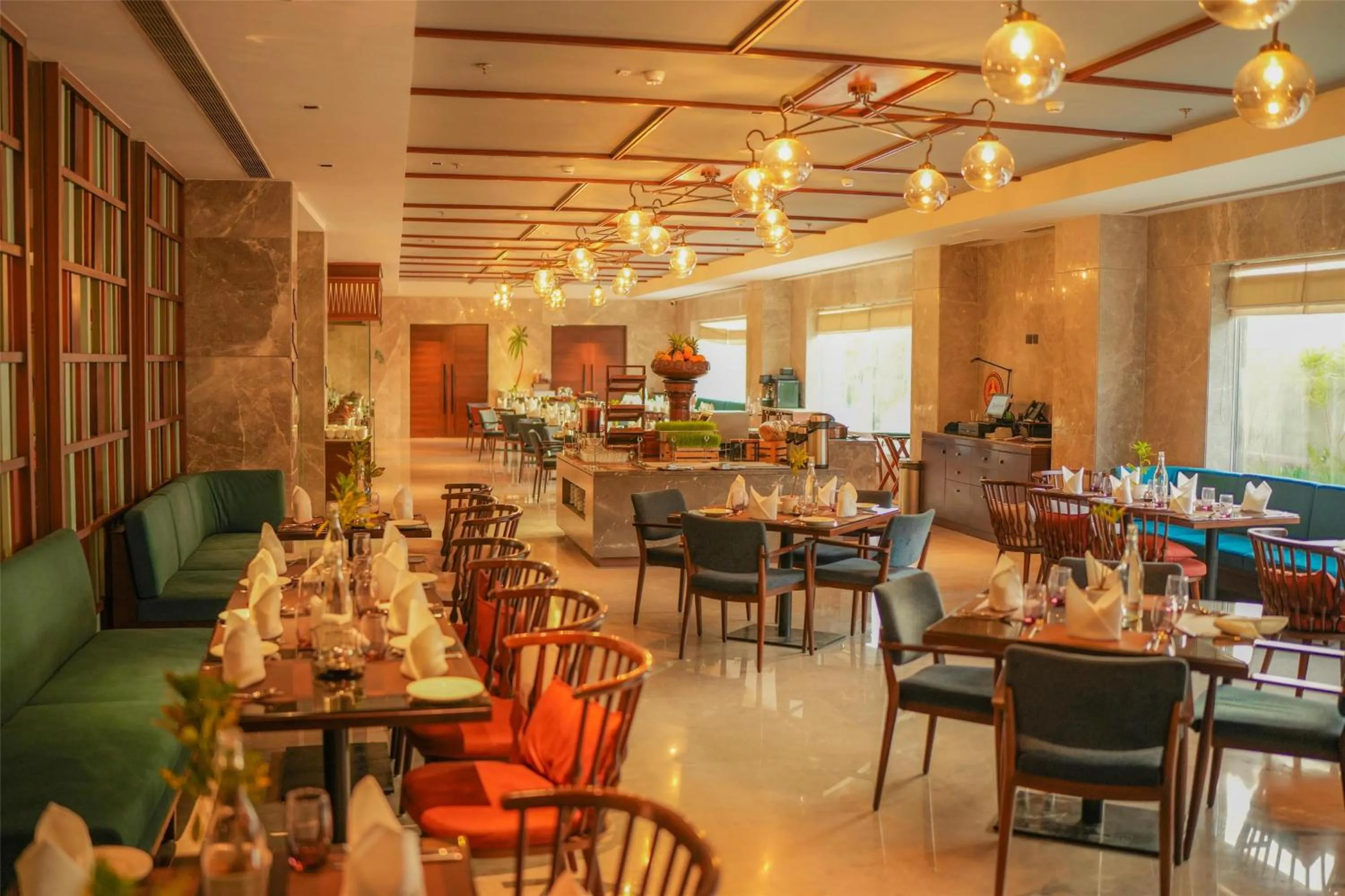 Restaurant/places to eat in Radisson Hotel Vrindavan