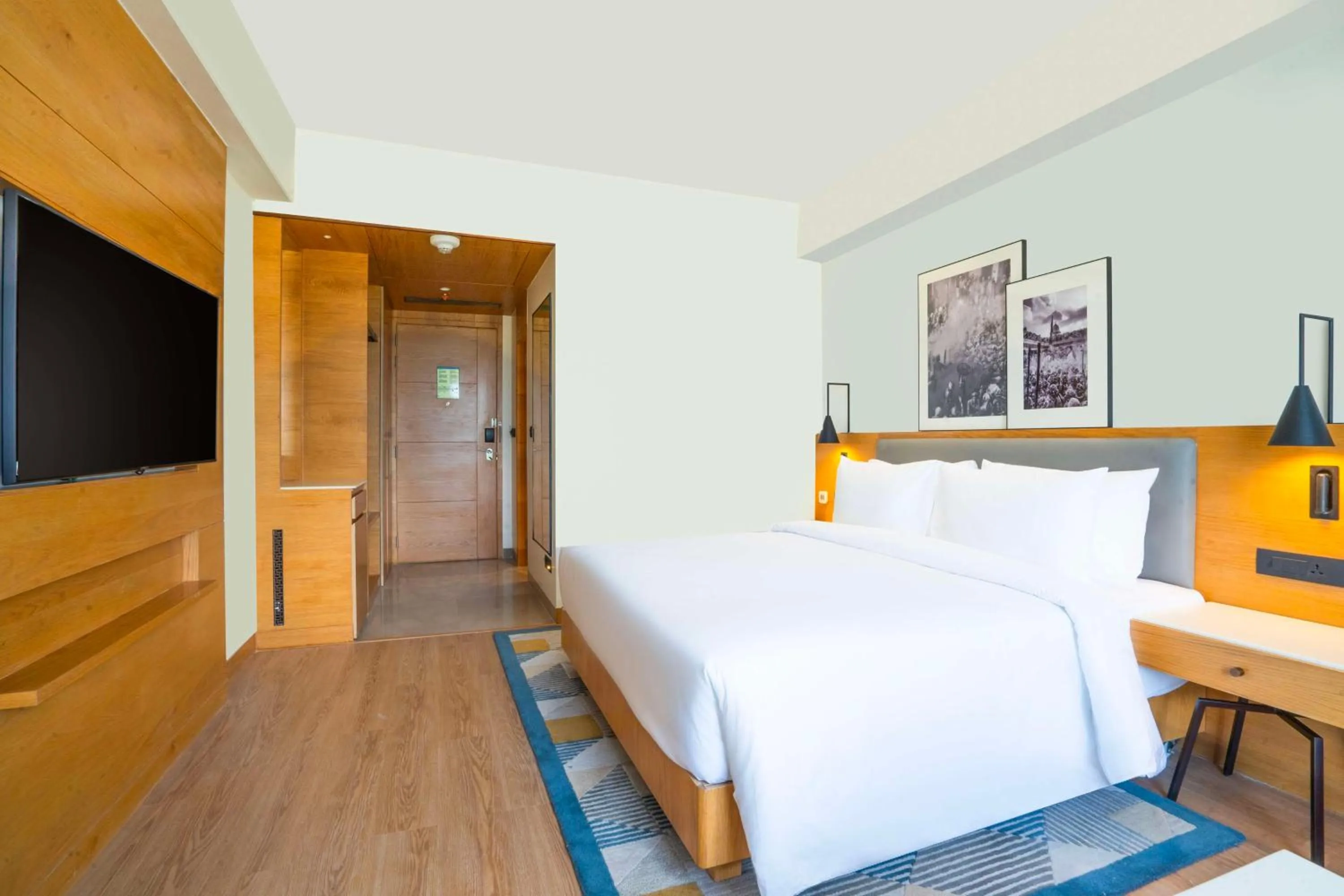 Bedroom, Bed in Radisson Hotel Vrindavan