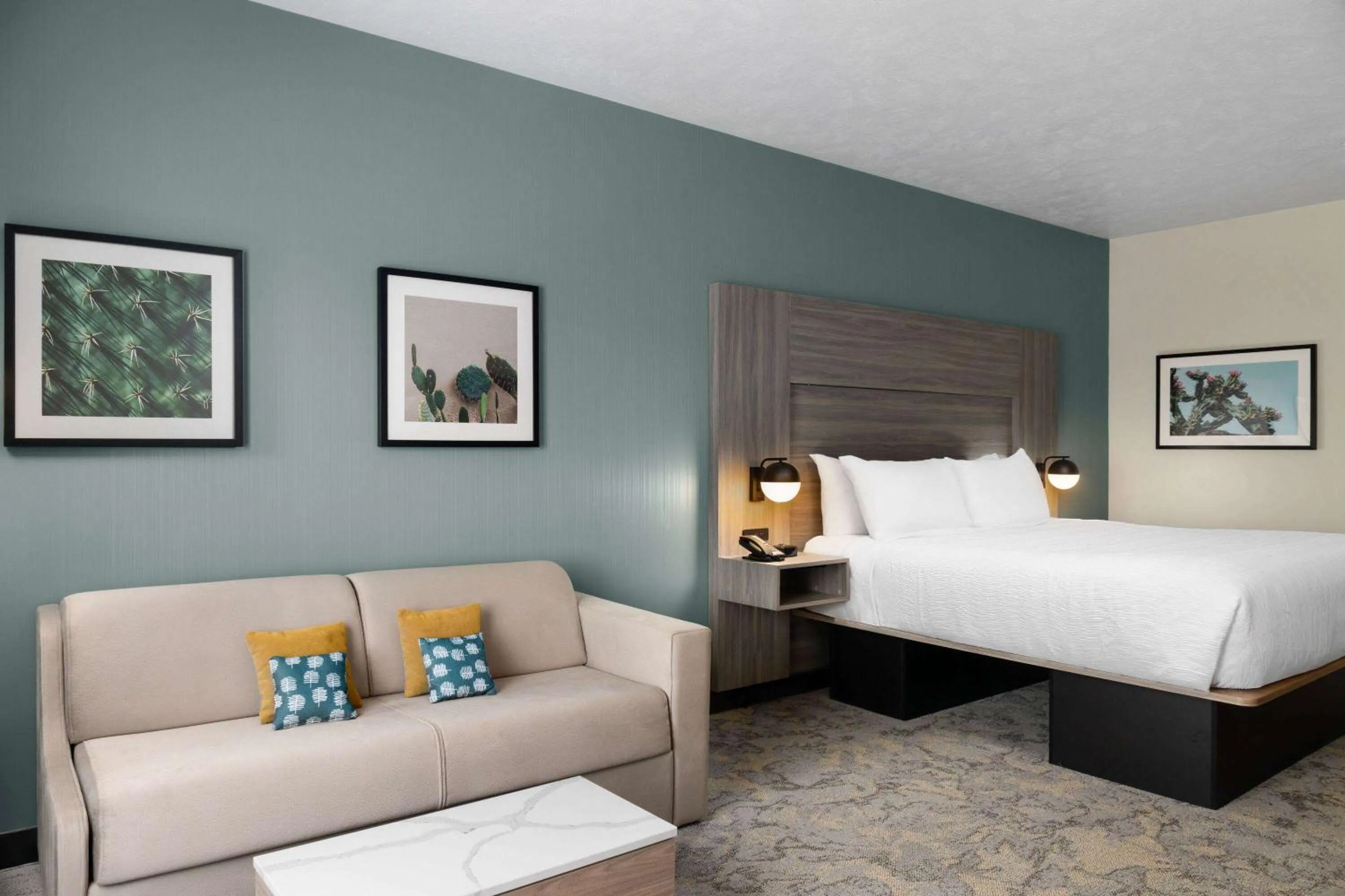 Photo of the whole room, Bed in Wingate by Wyndham Kingman