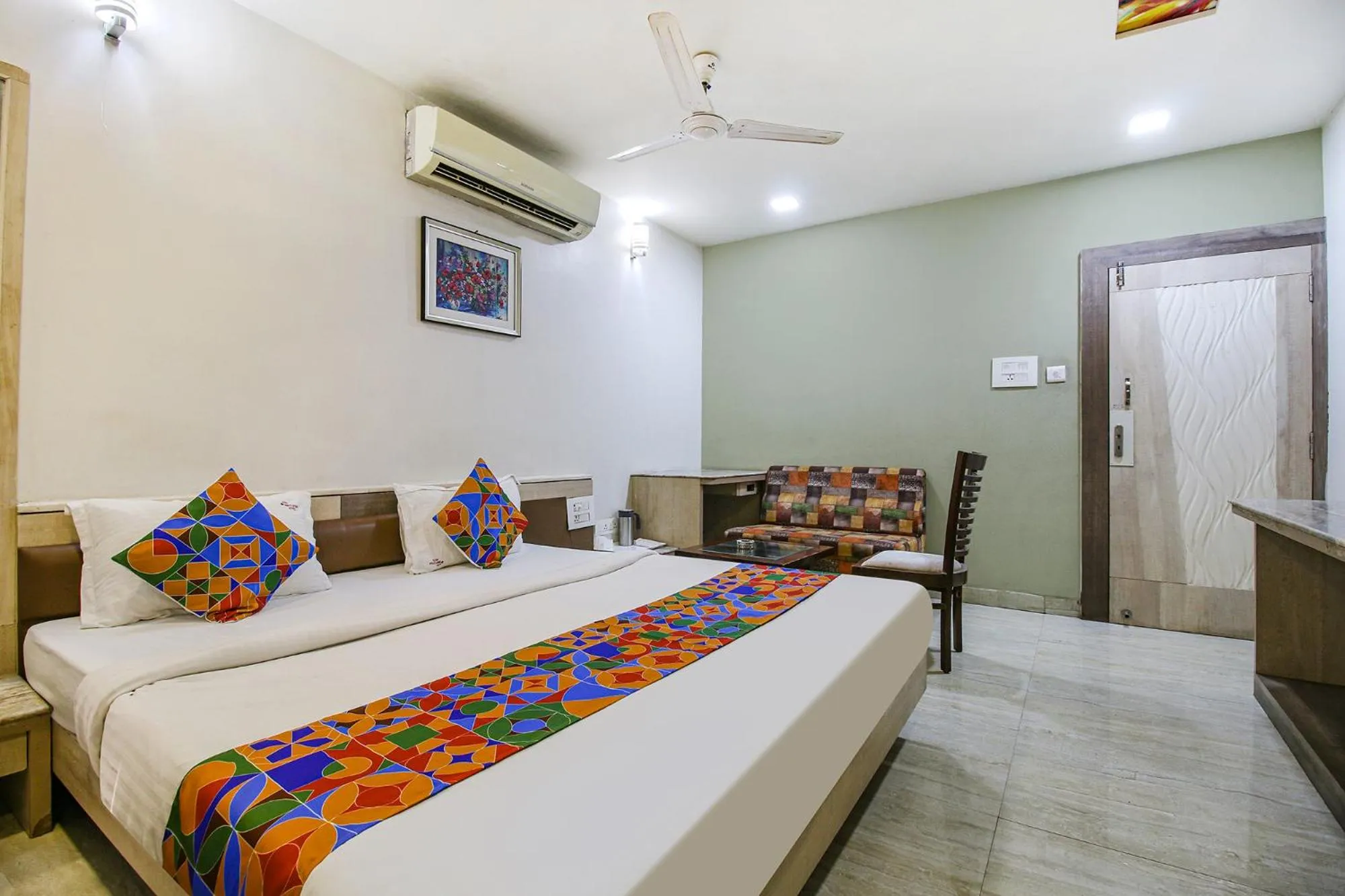 Bed in FabHotel Smriti Star