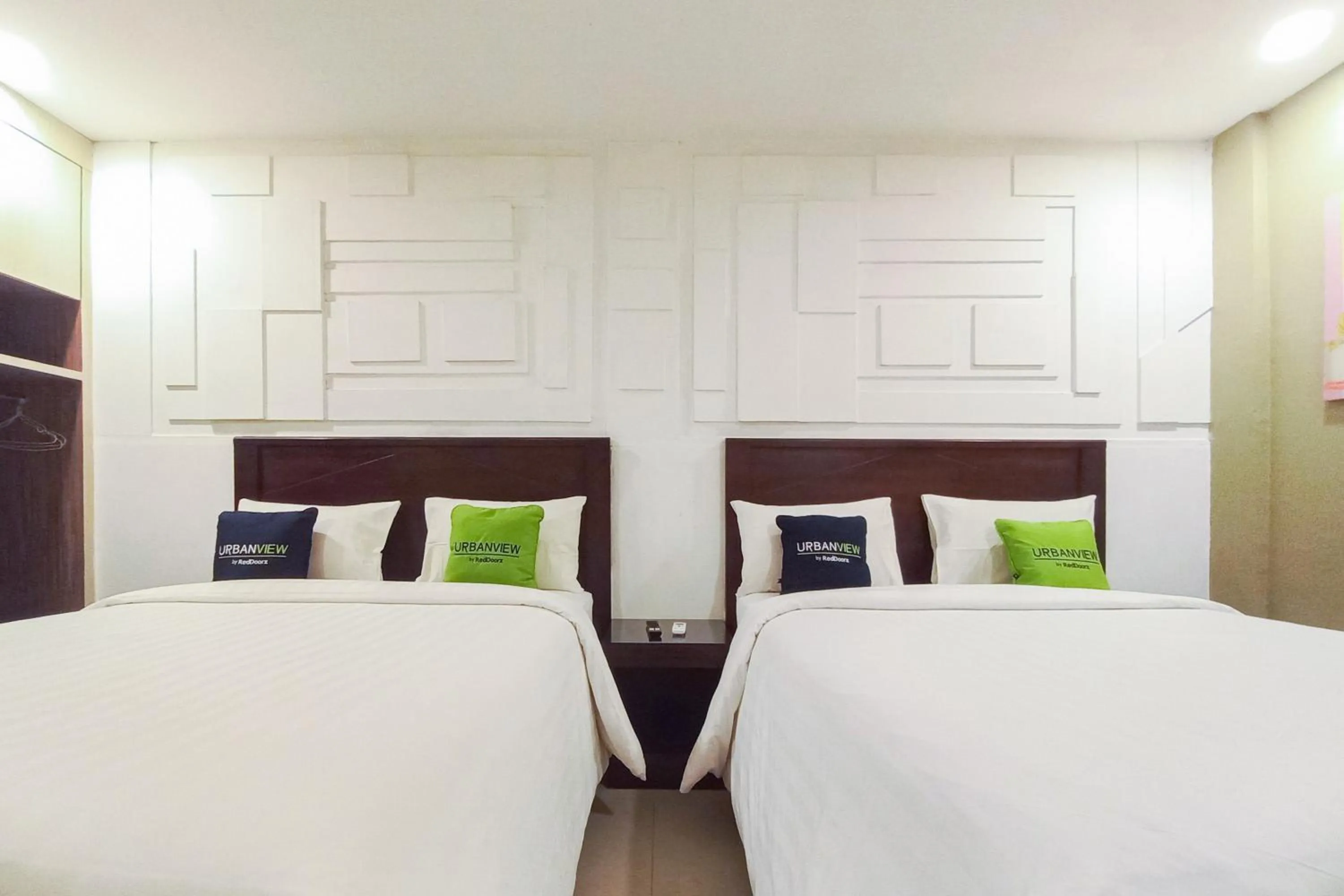 Bedroom, Bed in Urbanview Hotel X Ten Harbour Bay Batam