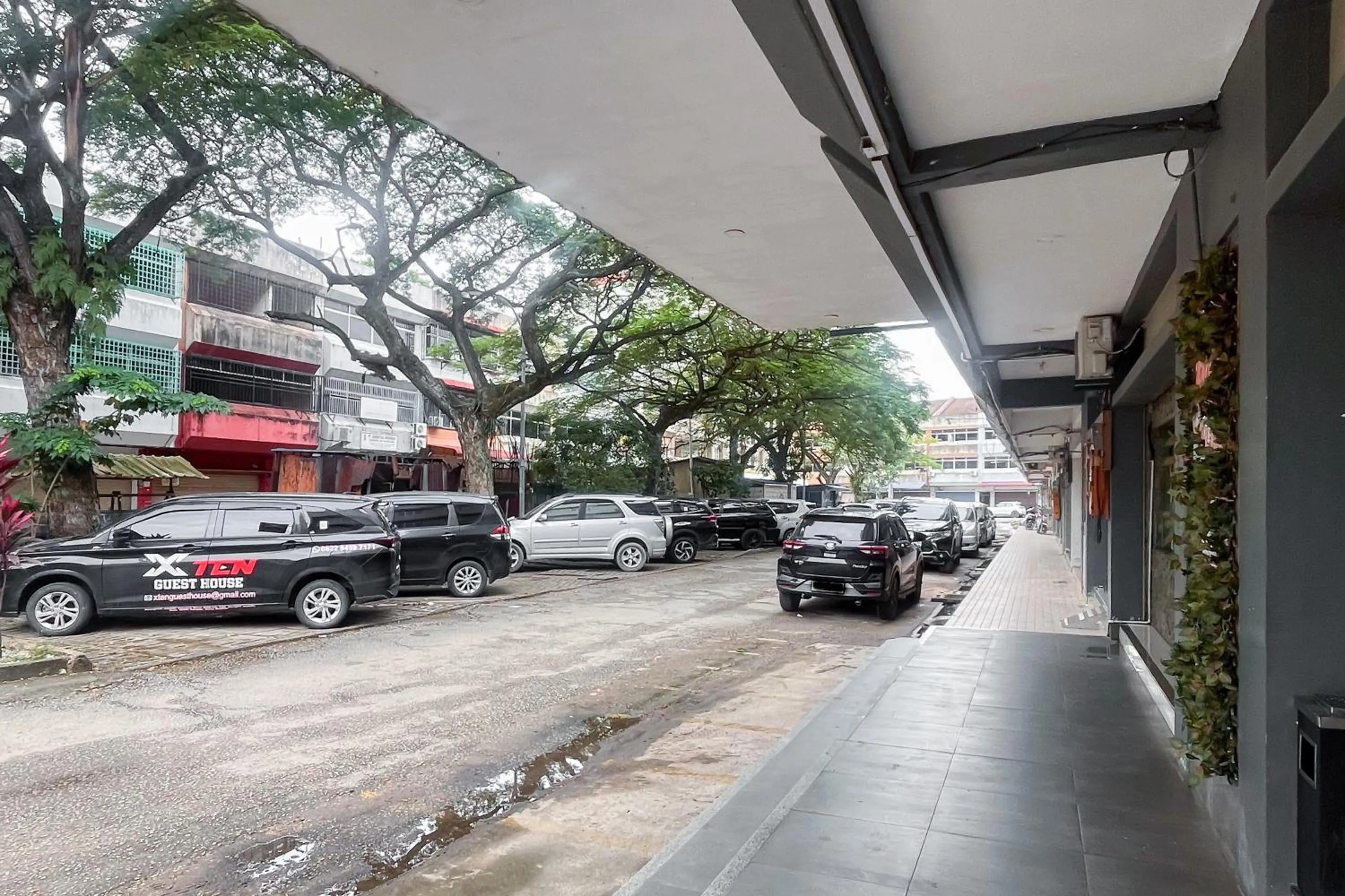 Parking in Urbanview Hotel X Ten Harbour Bay Batam