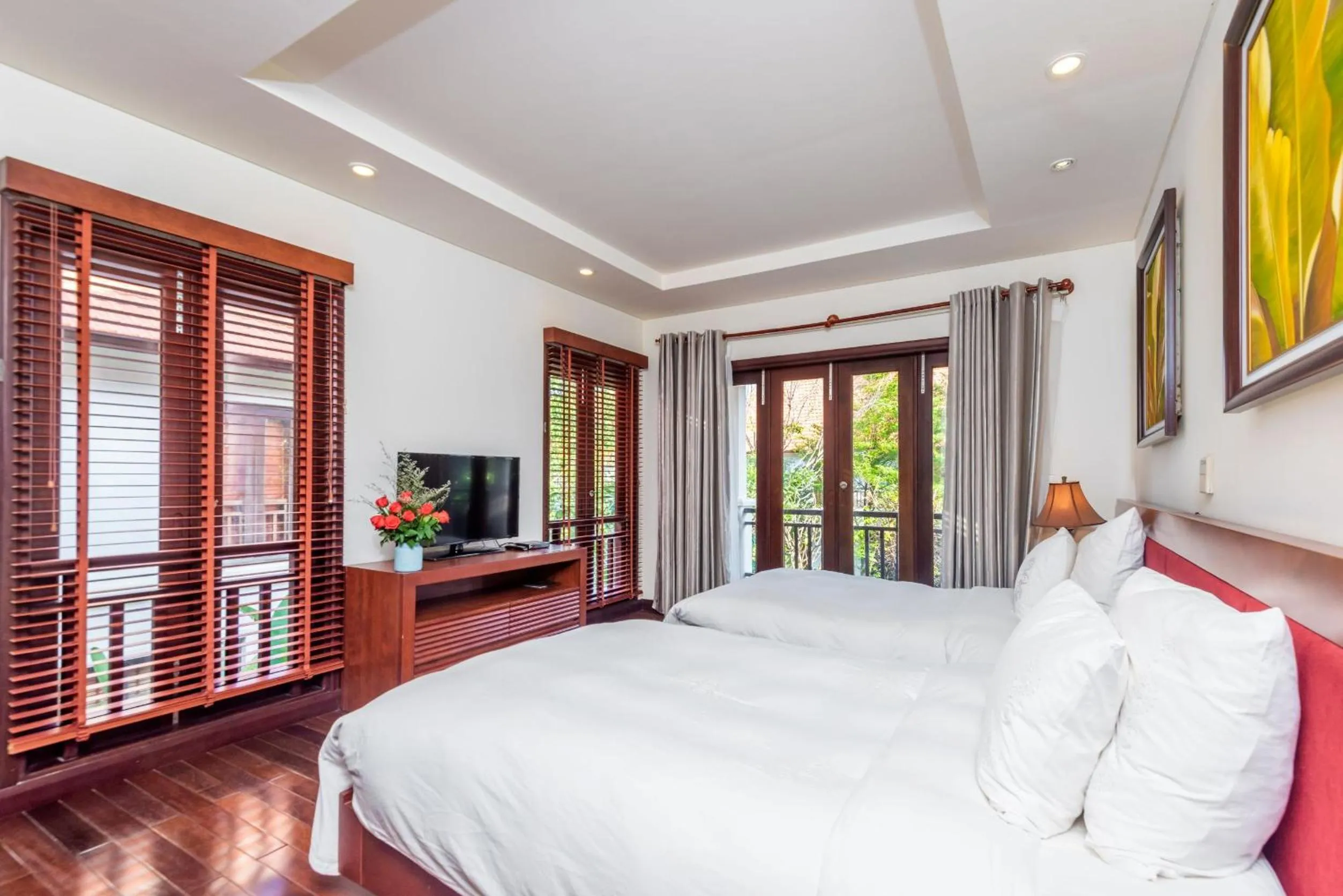 Communal lounge/ TV room in Resort Villas Da Nang By Abogo