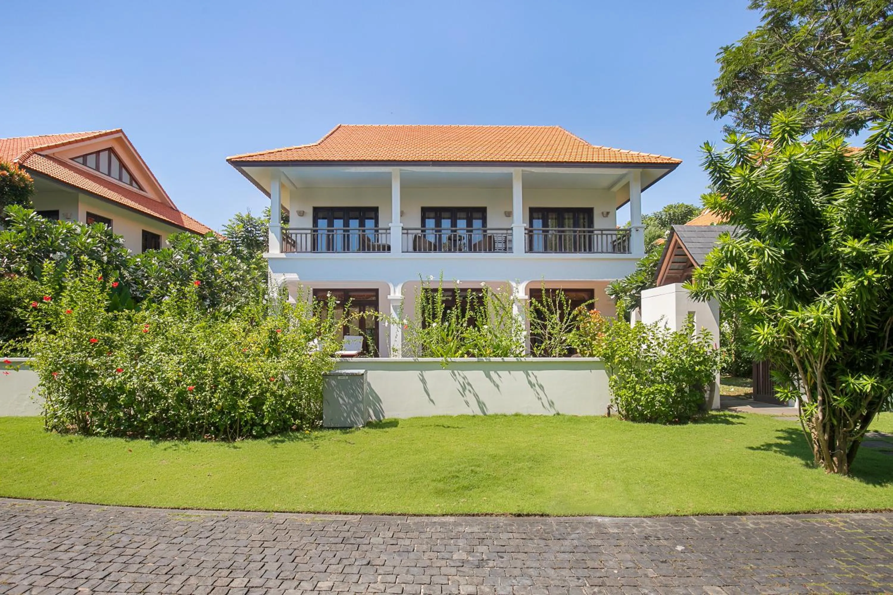 Property building in Resort Villas Da Nang By Abogo