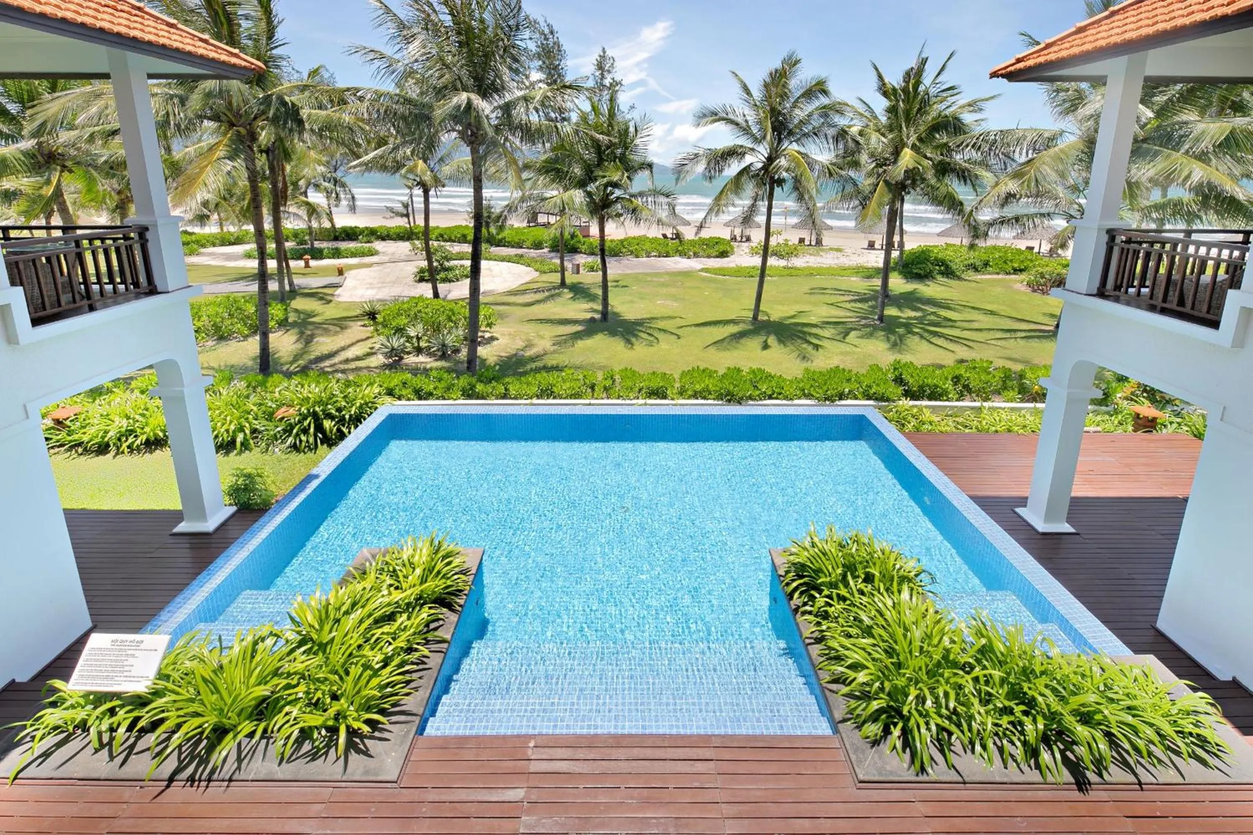 Spring in Resort Villas Da Nang By Abogo