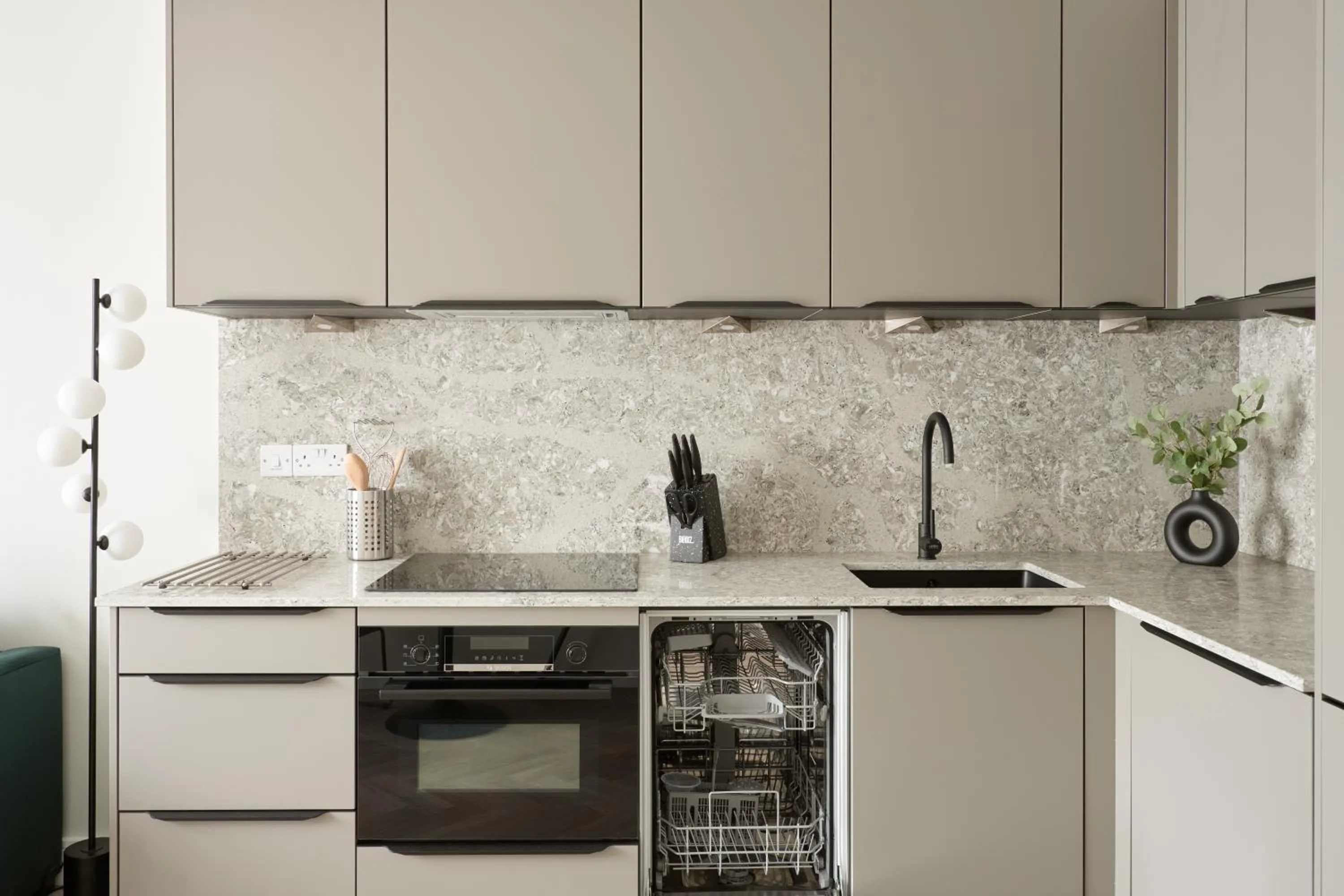 Kitchen or kitchenette in London City East by Viridian Apartments