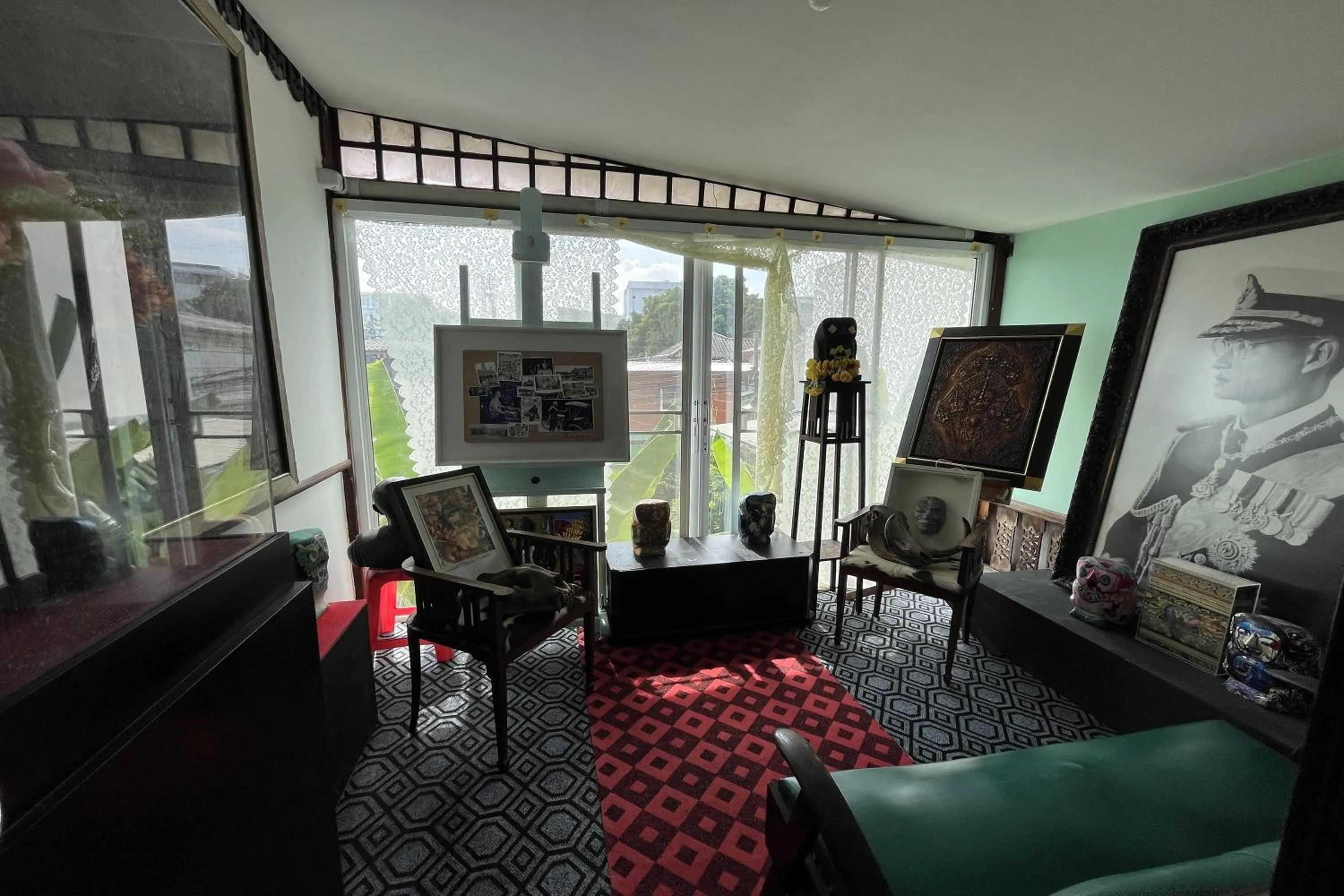 Seating area in 64 Sweet Home Dusit BKK