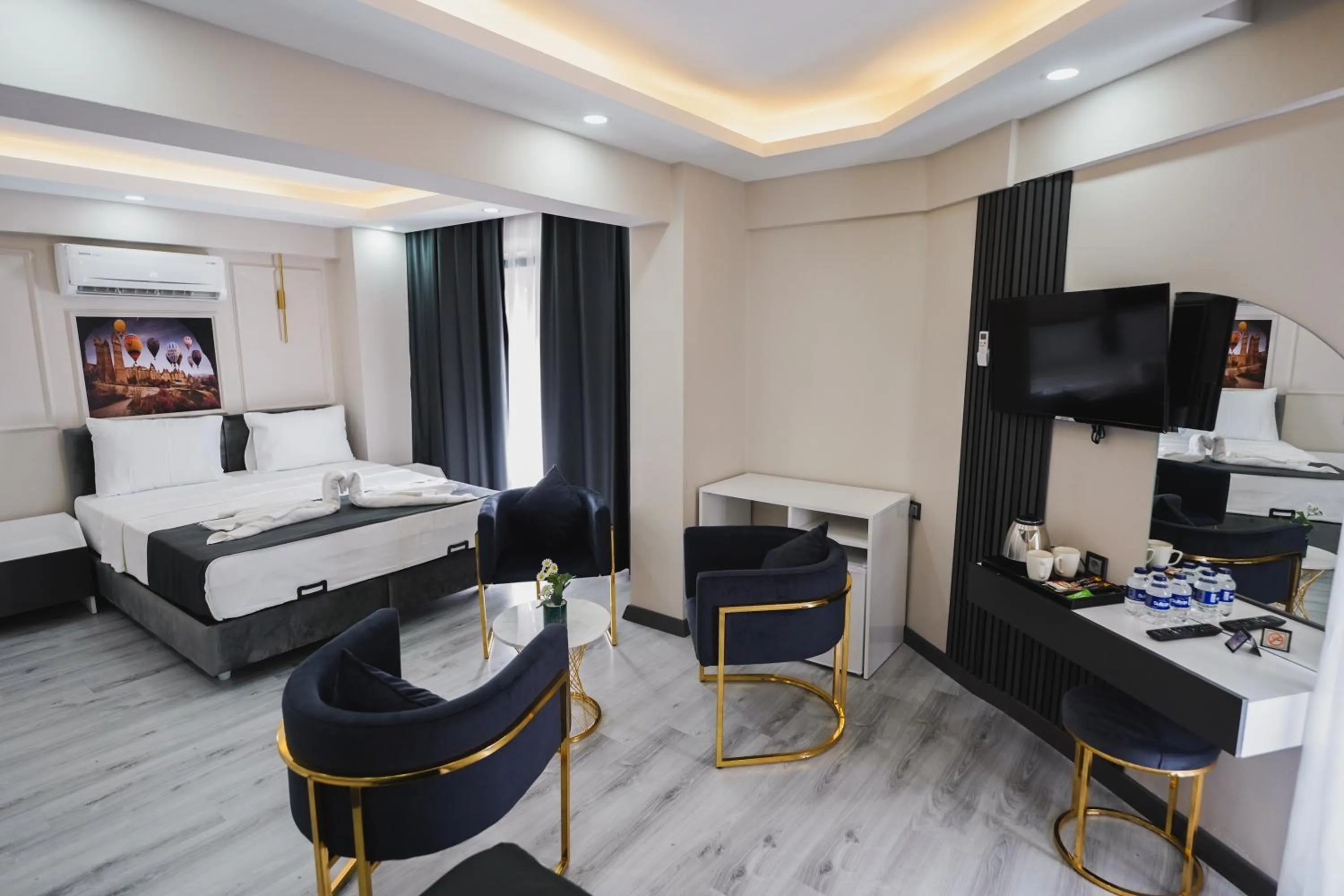 Bed in Grand Özer Hotel