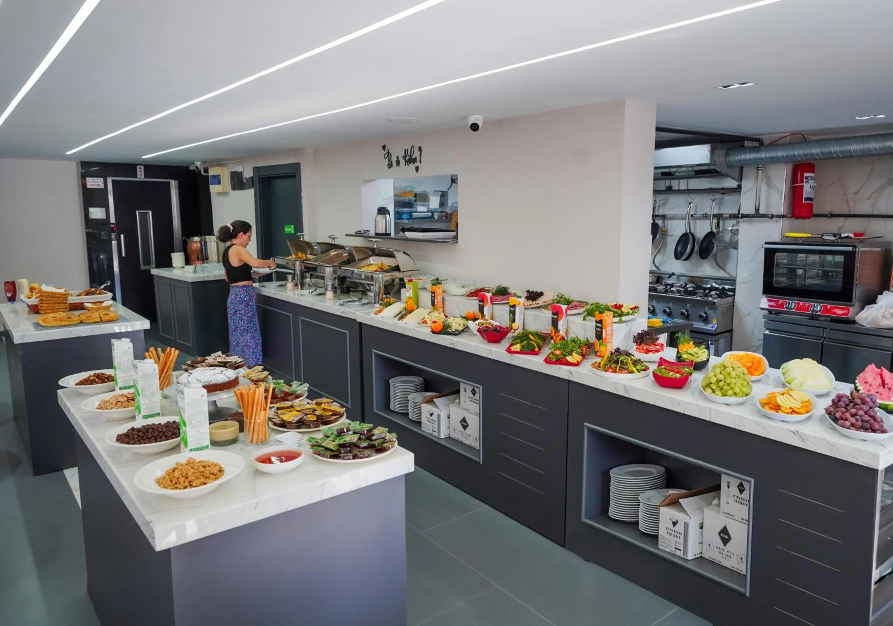 Buffet breakfast in Grand Özer Hotel