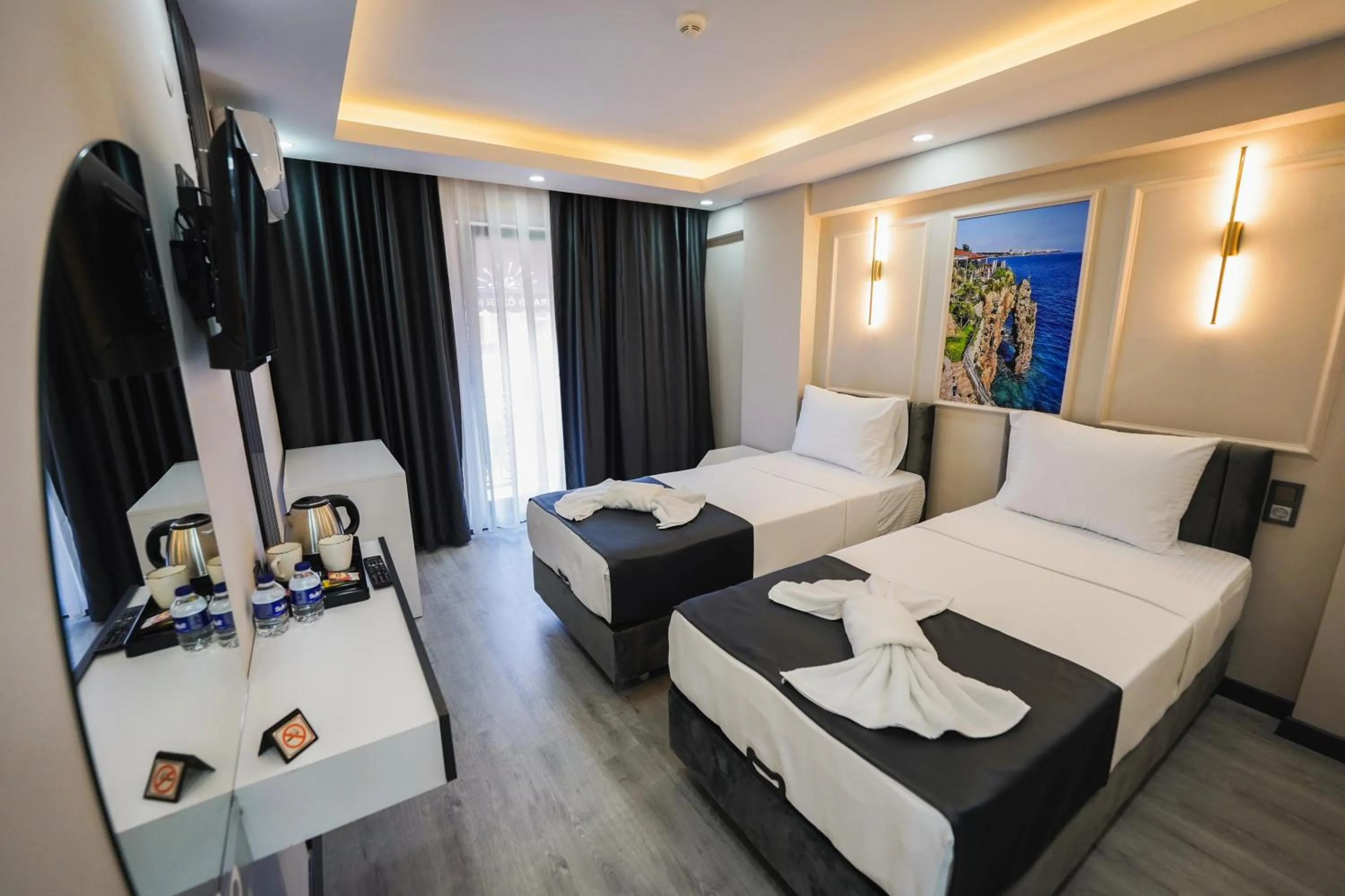 Photo of the whole room in Grand Özer Hotel