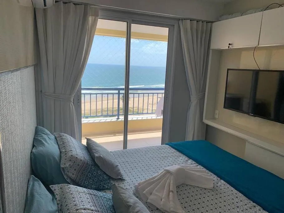 Photo of the whole room, Bed in Beach Village - Praia do Futuro II