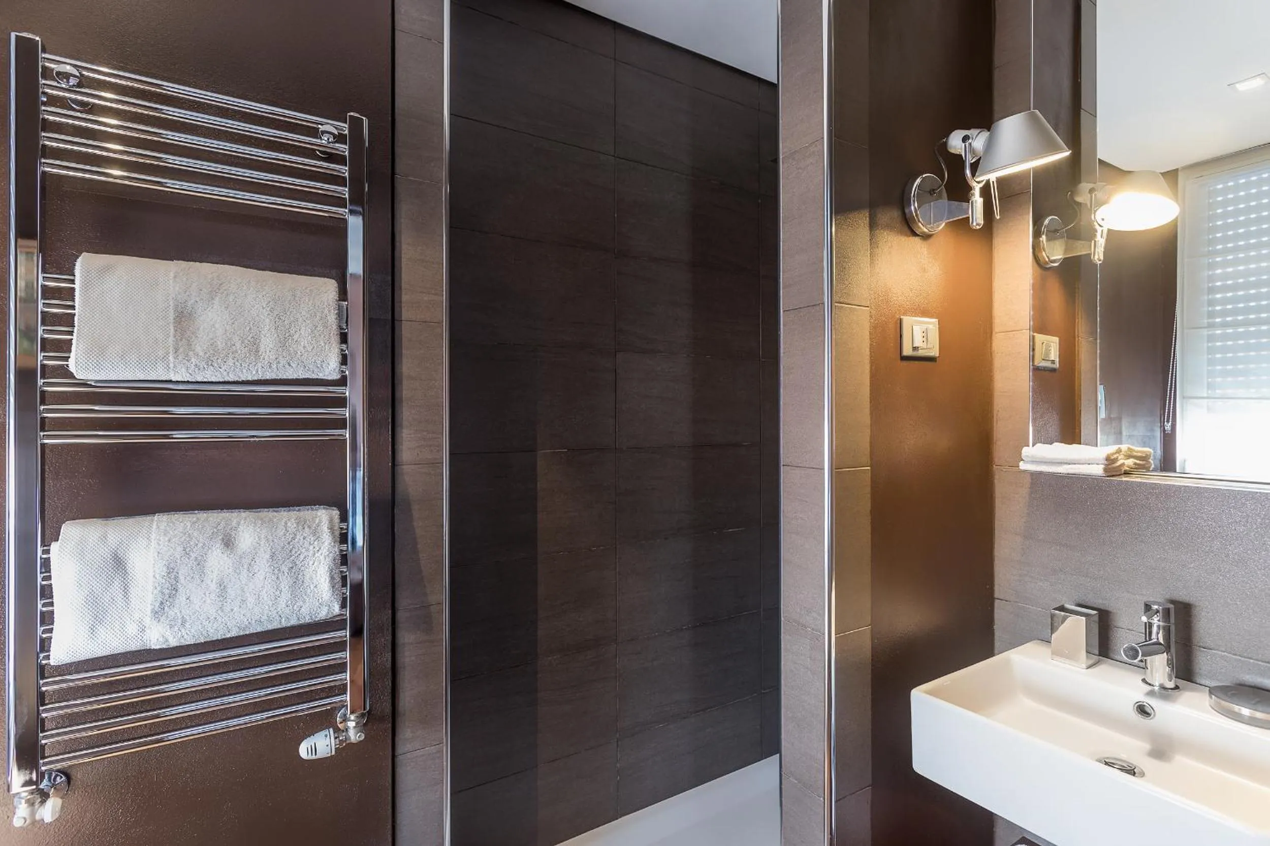 Day in Pattini Guest House