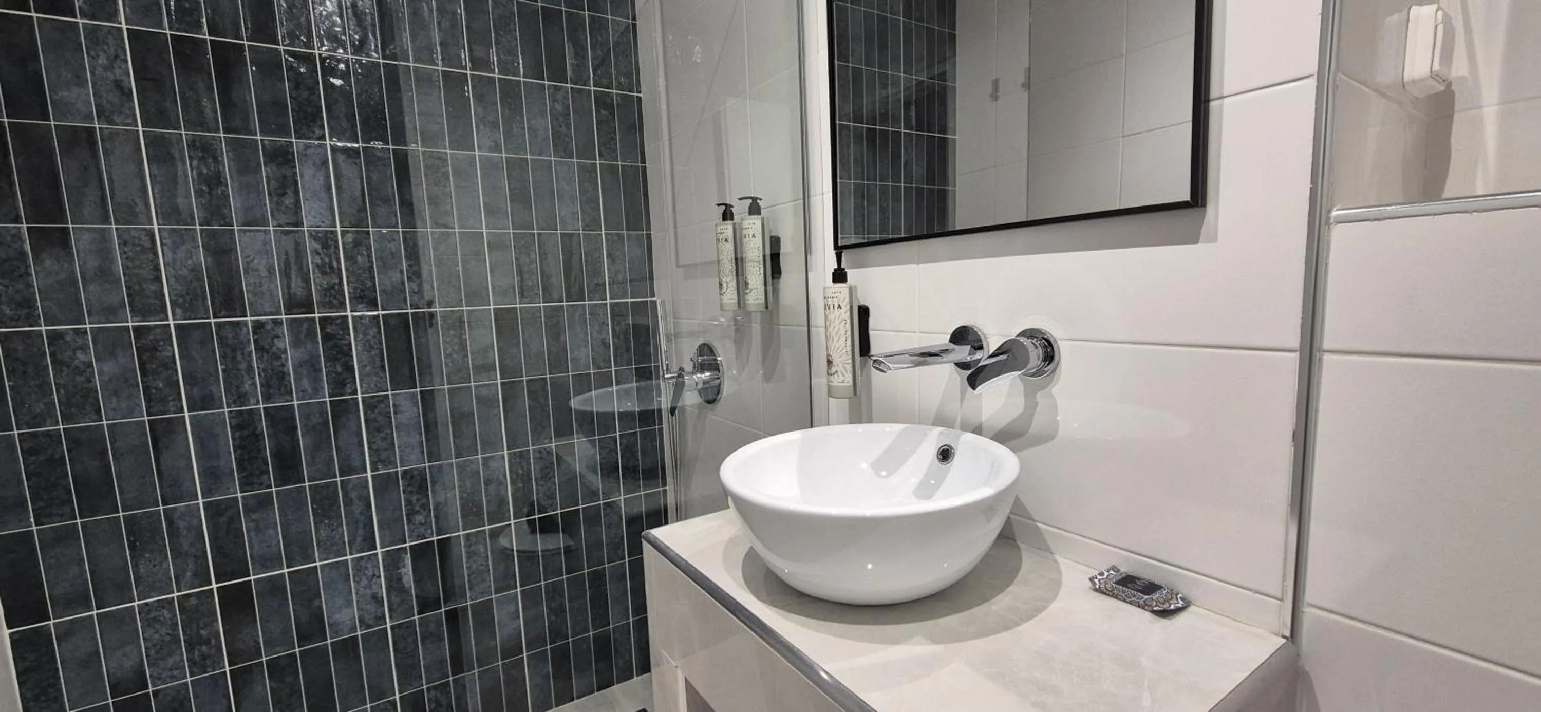 Bathroom in Figleaf Kypseli