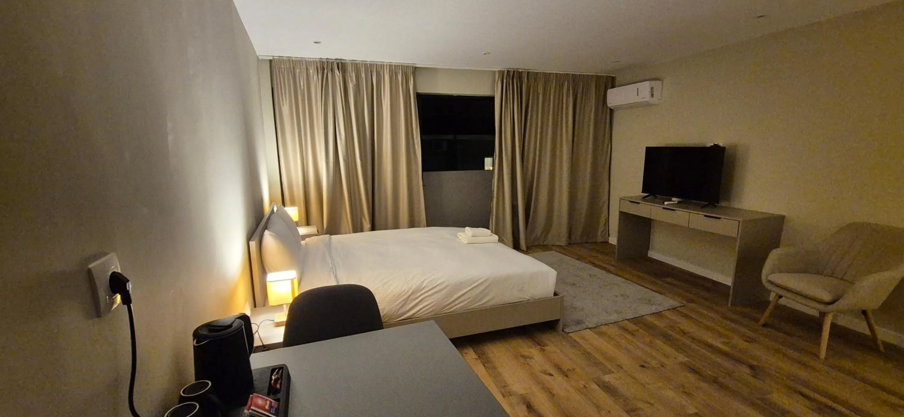 Bed in Figleaf Kypseli