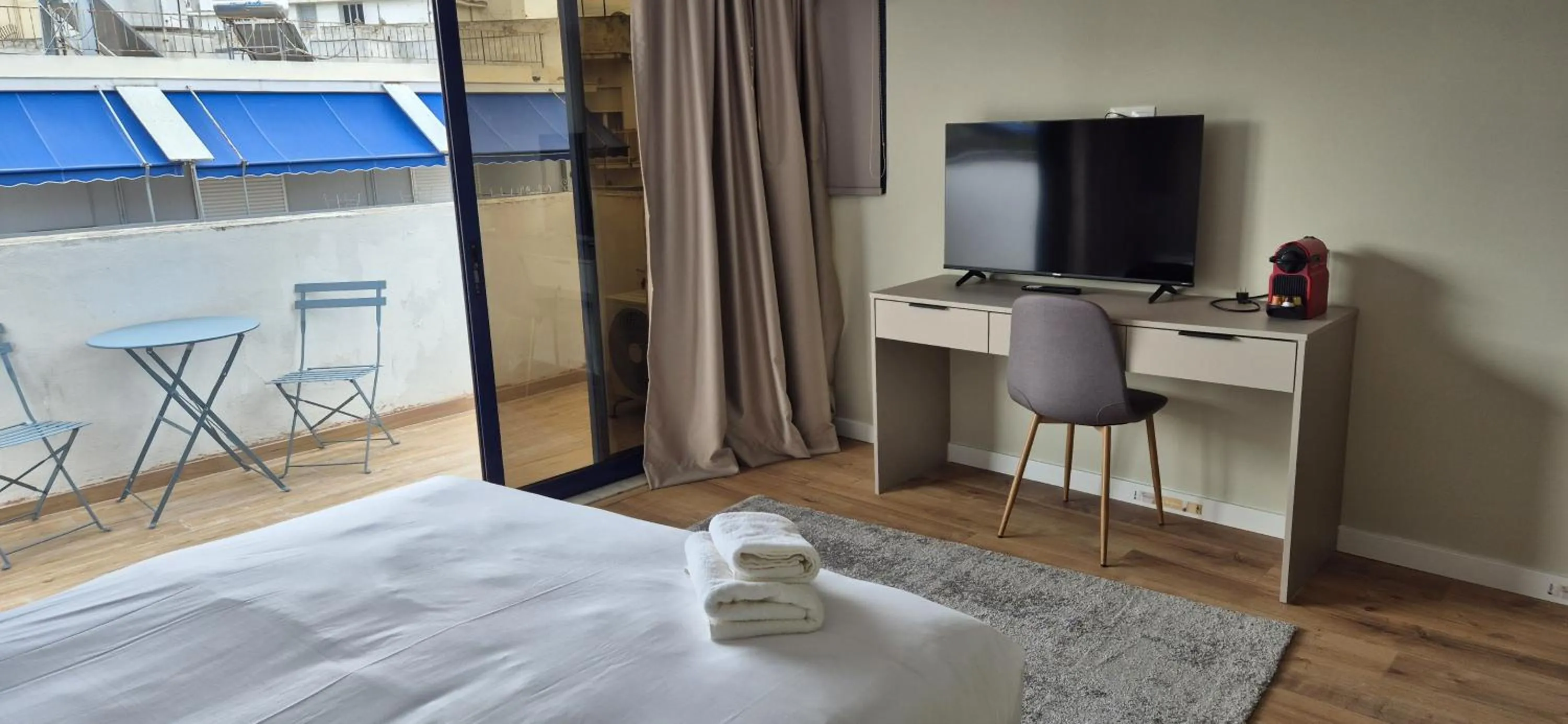 TV and multimedia, Bed in Figleaf Kypseli