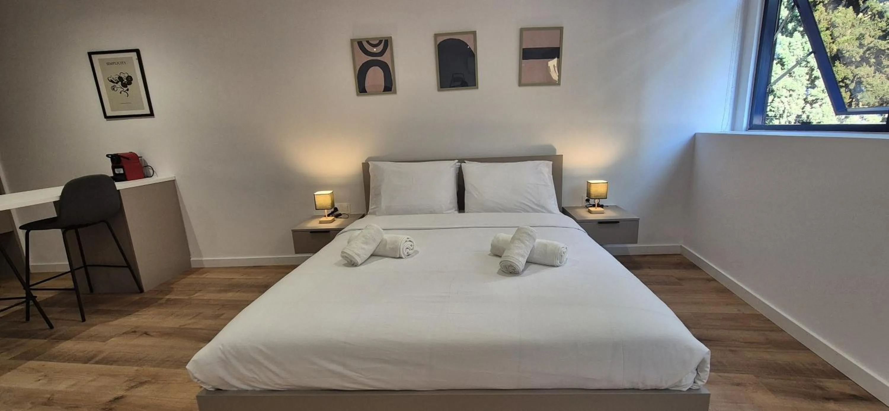 Bed in Figleaf Kypseli