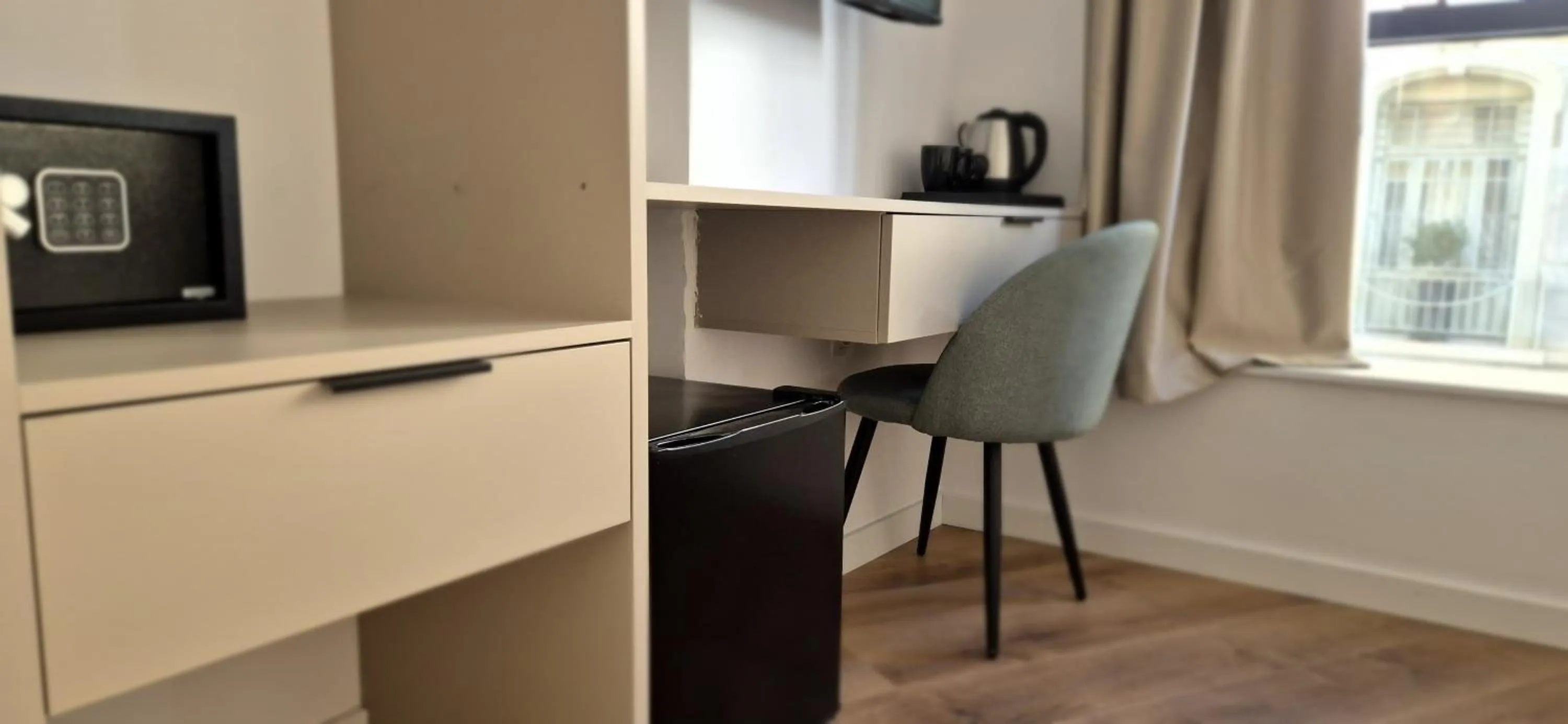 Coffee/tea facilities in Figleaf Kypseli