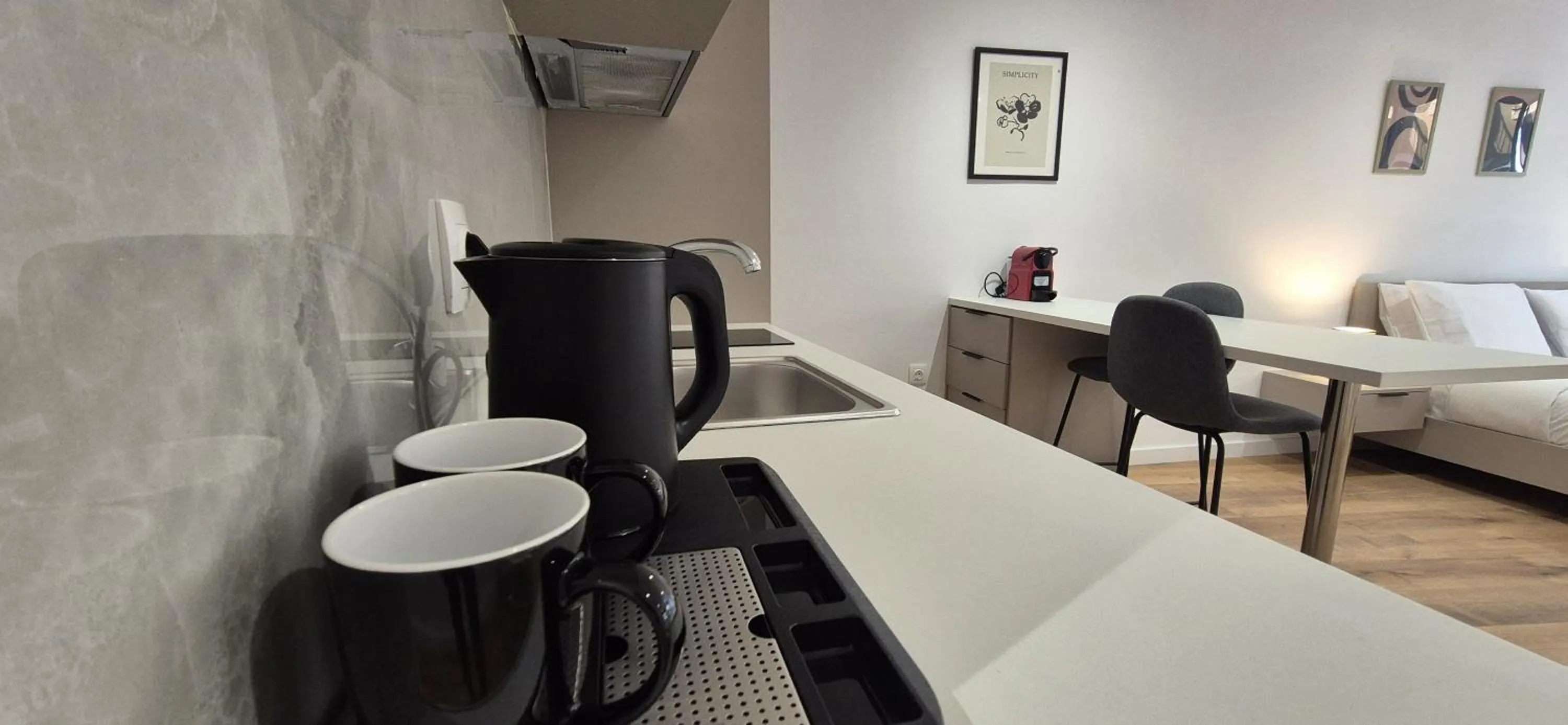 Coffee/tea facilities, Bed in Figleaf Kypseli