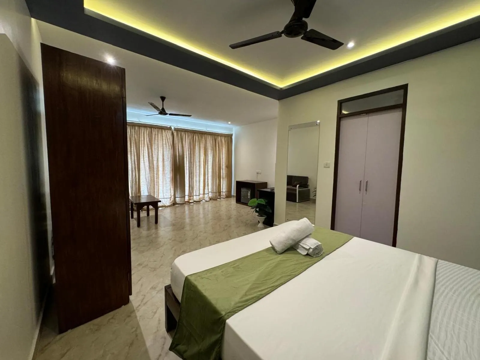 Bed in Peace Garden Beach Resort