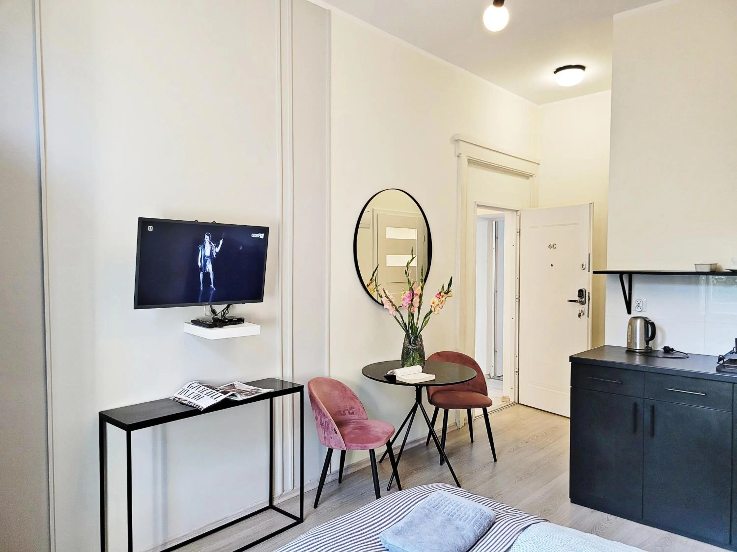 TV and multimedia, Bed in DReAM Main Station