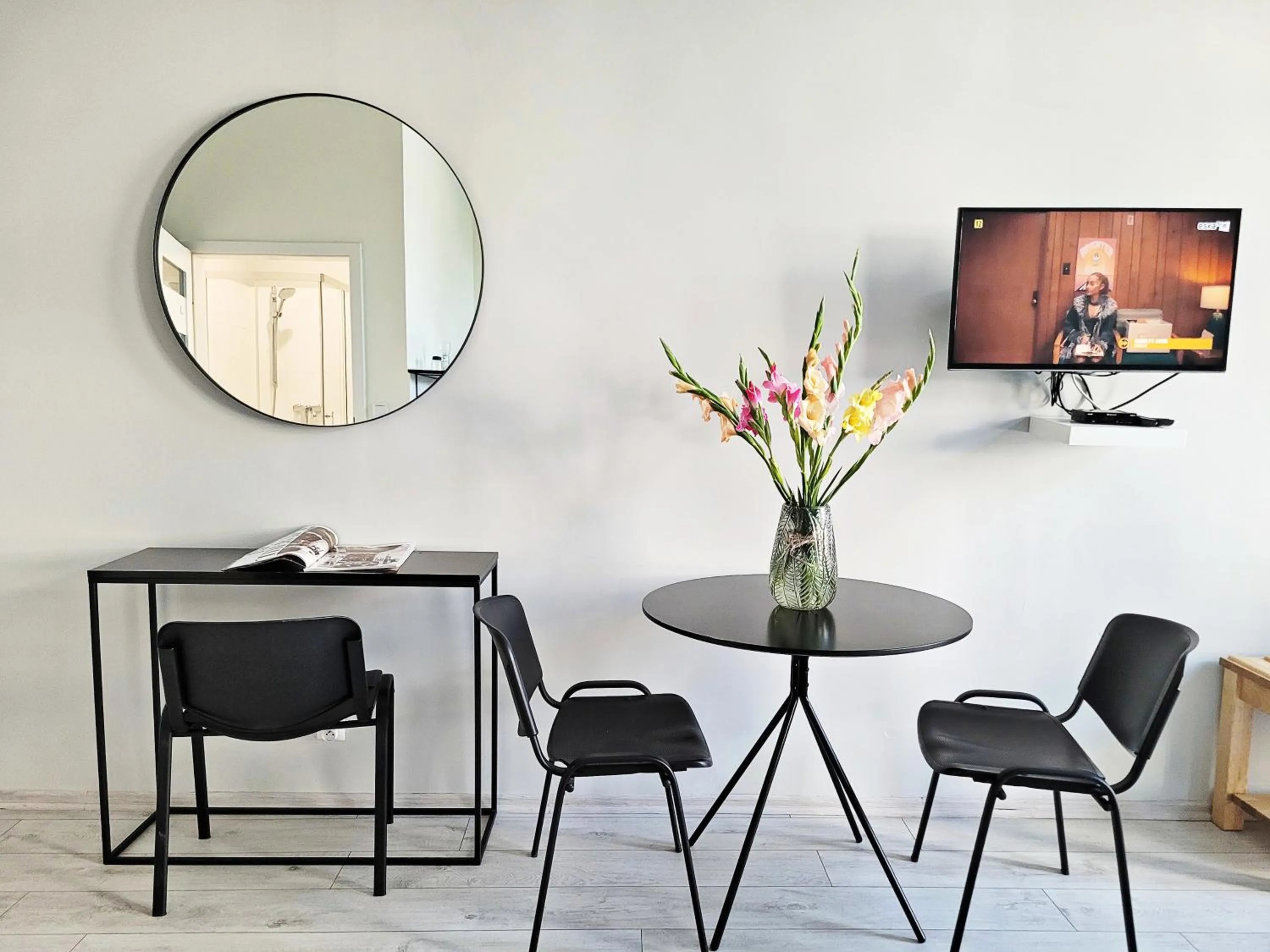 TV and multimedia in DReAM Main Station