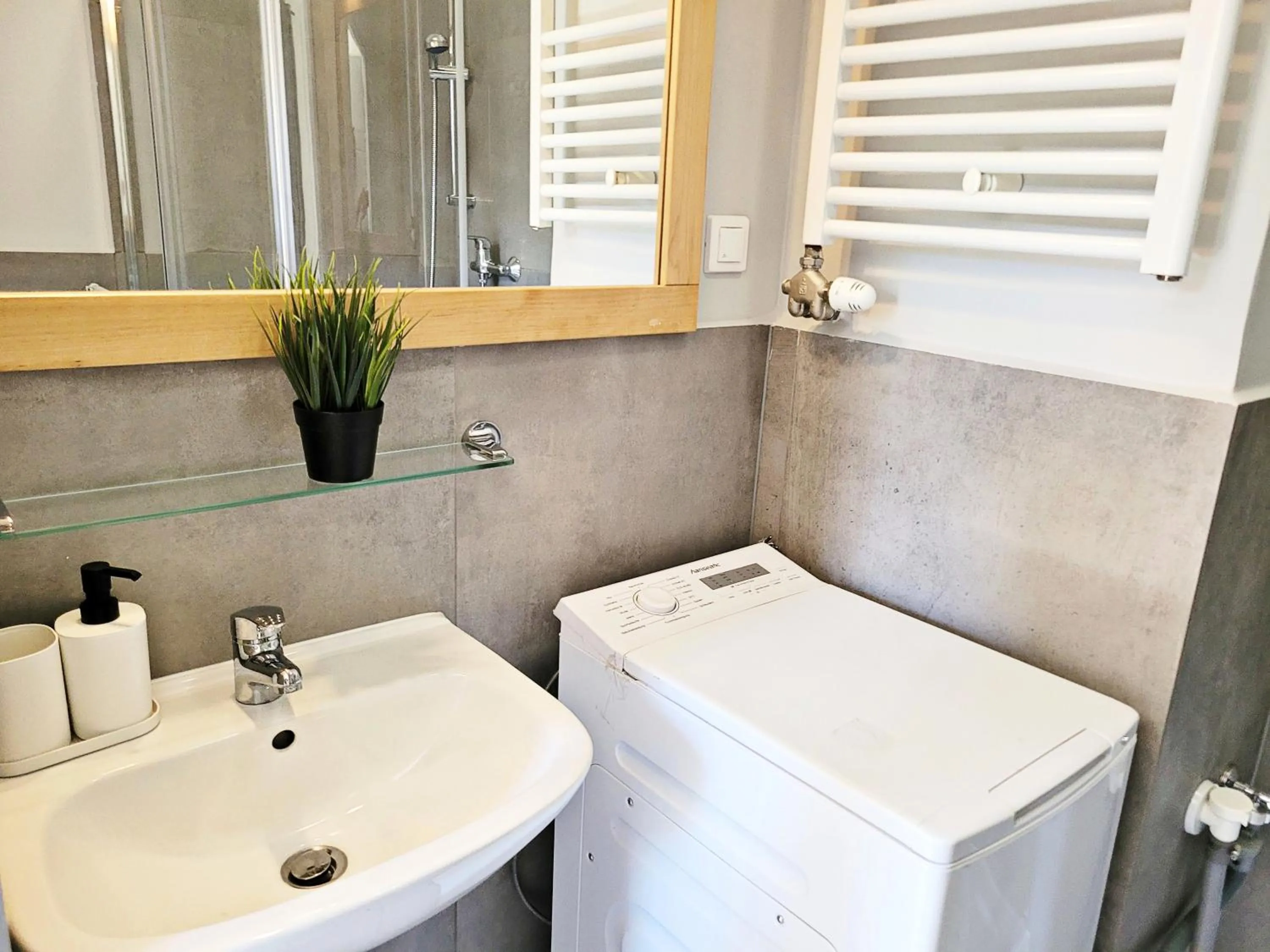 Bathroom in DReAM Main Station