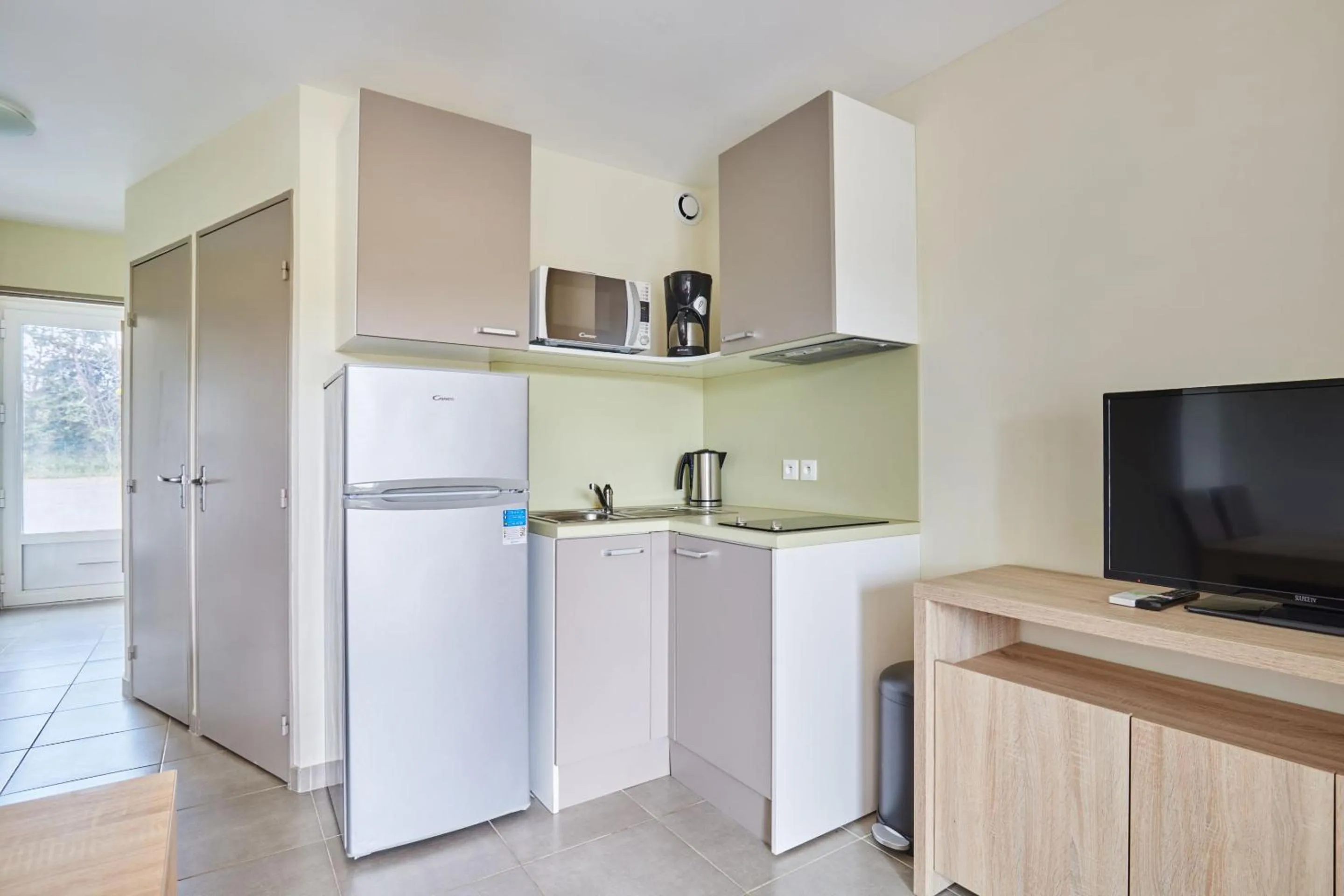 Kitchen or kitchenette in Résidence Odalys Côté Canal