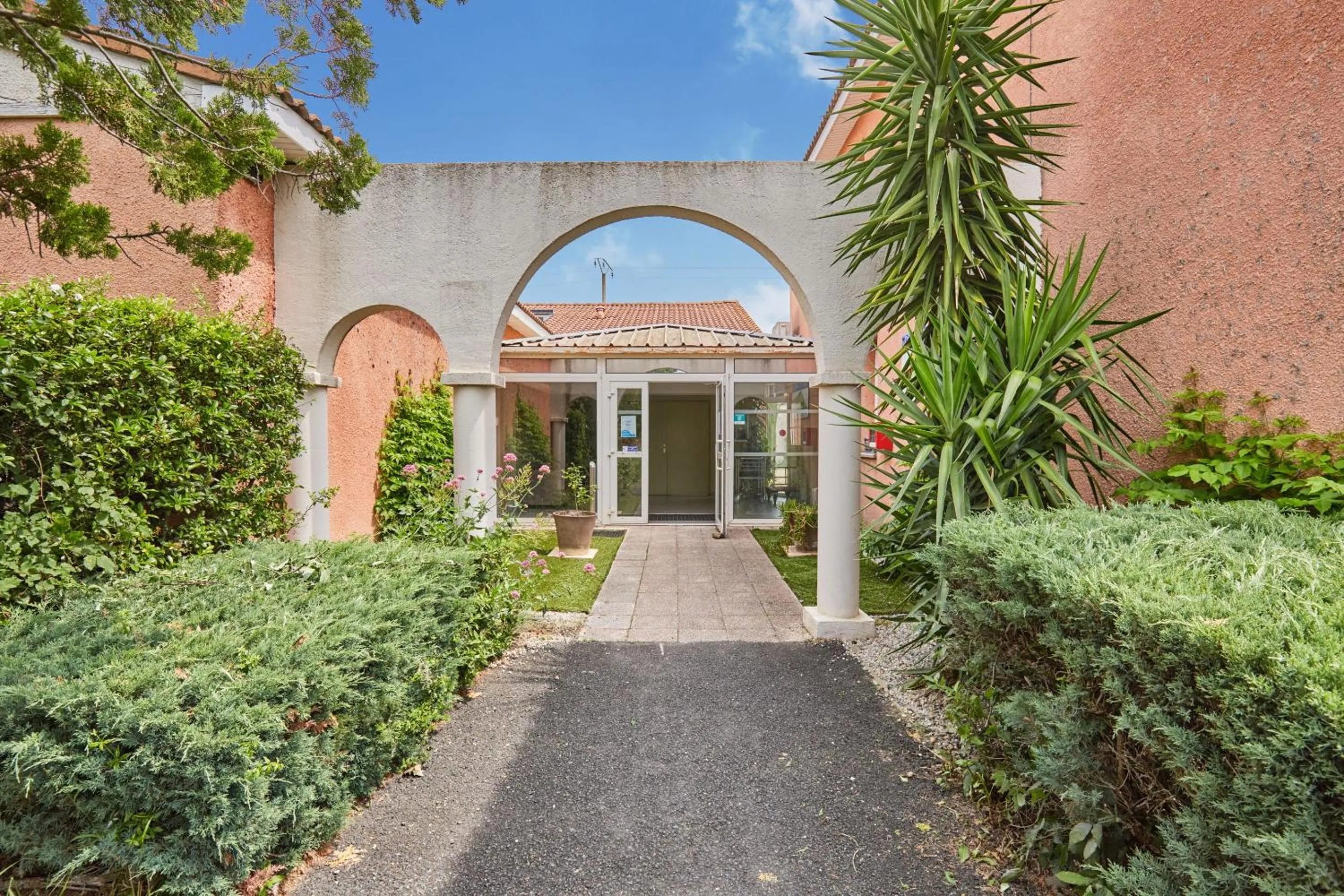 Property building in Résidence Odalys Côté Canal