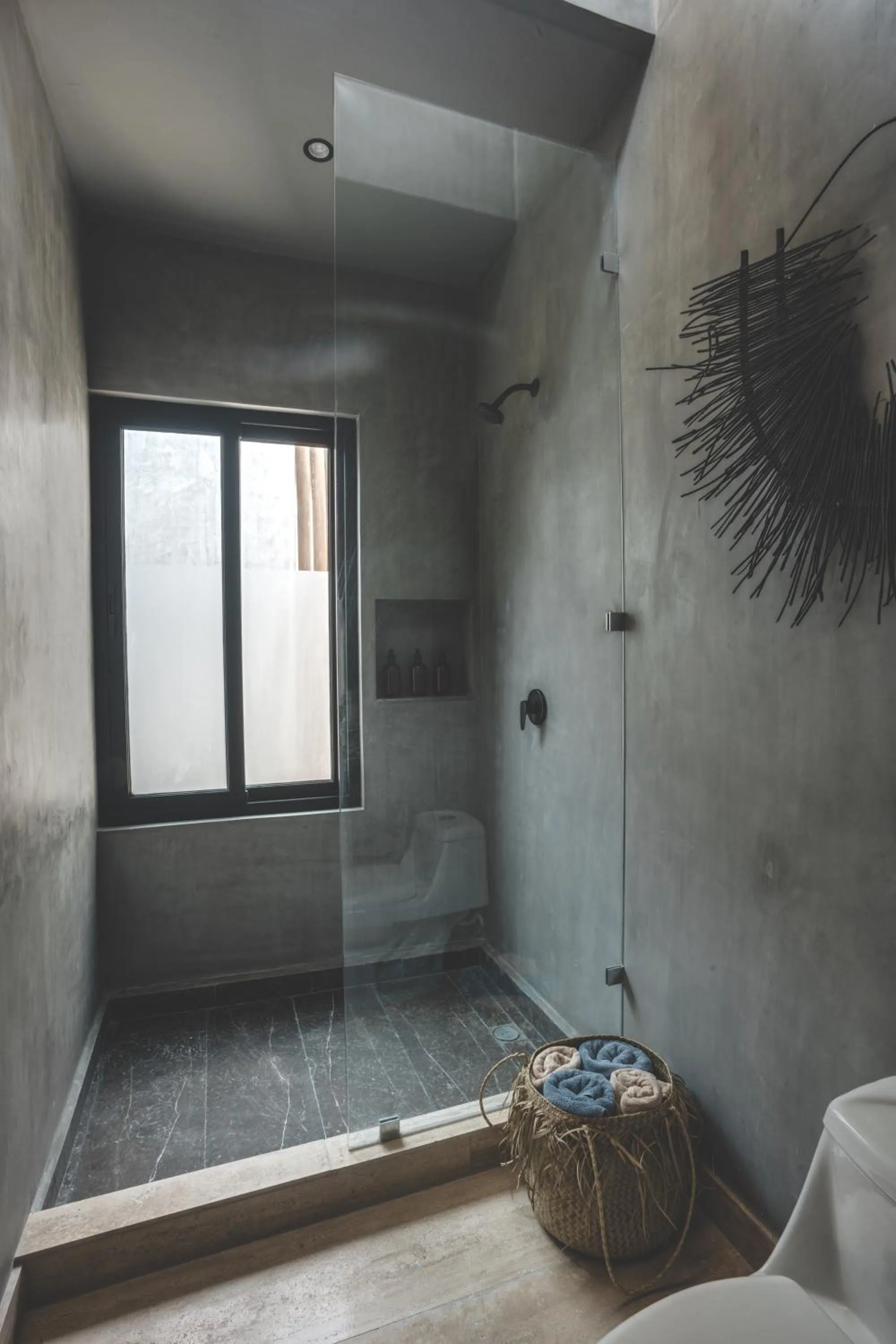 Shower in Urbano by Sundara