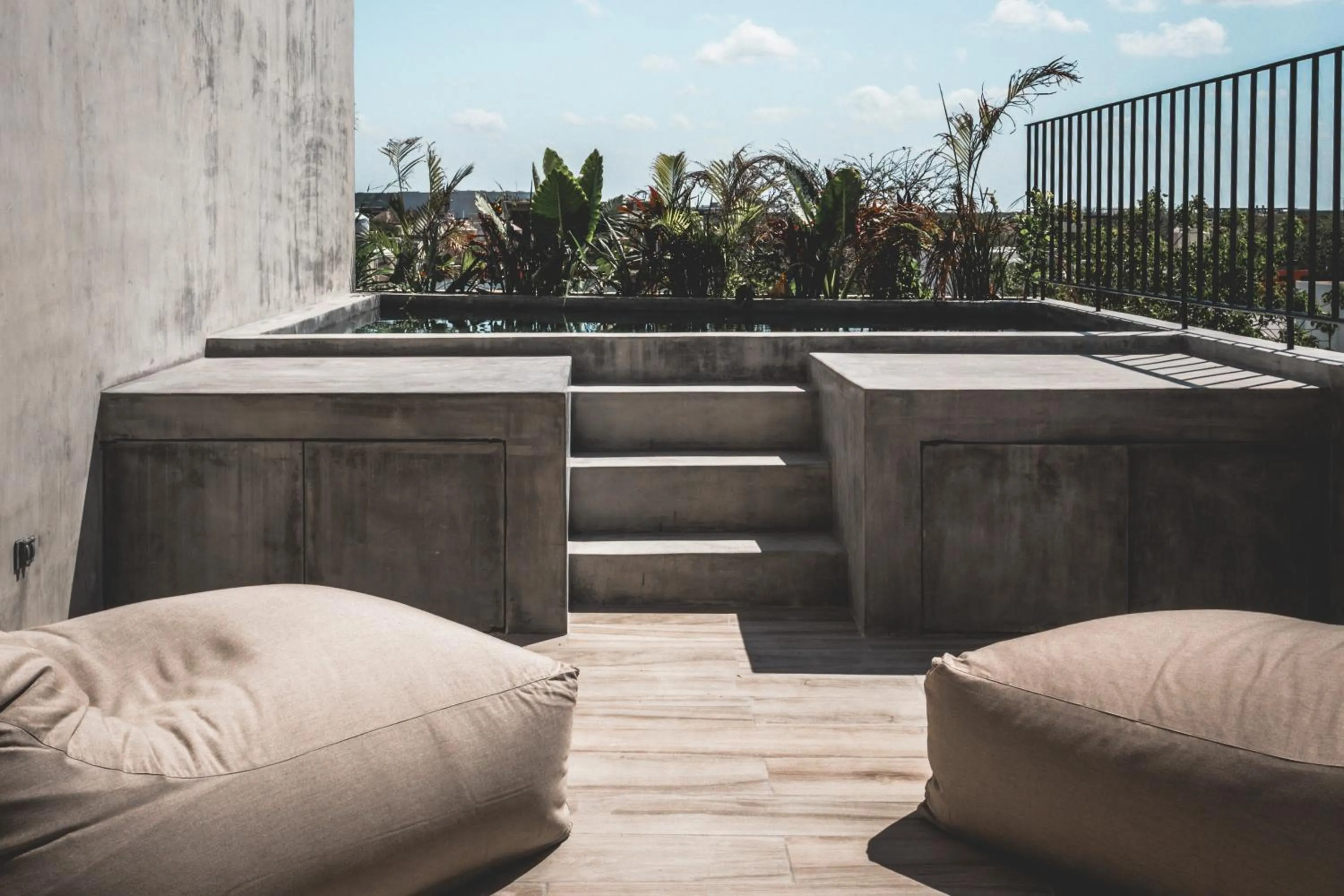 Patio in Urbano by Sundara