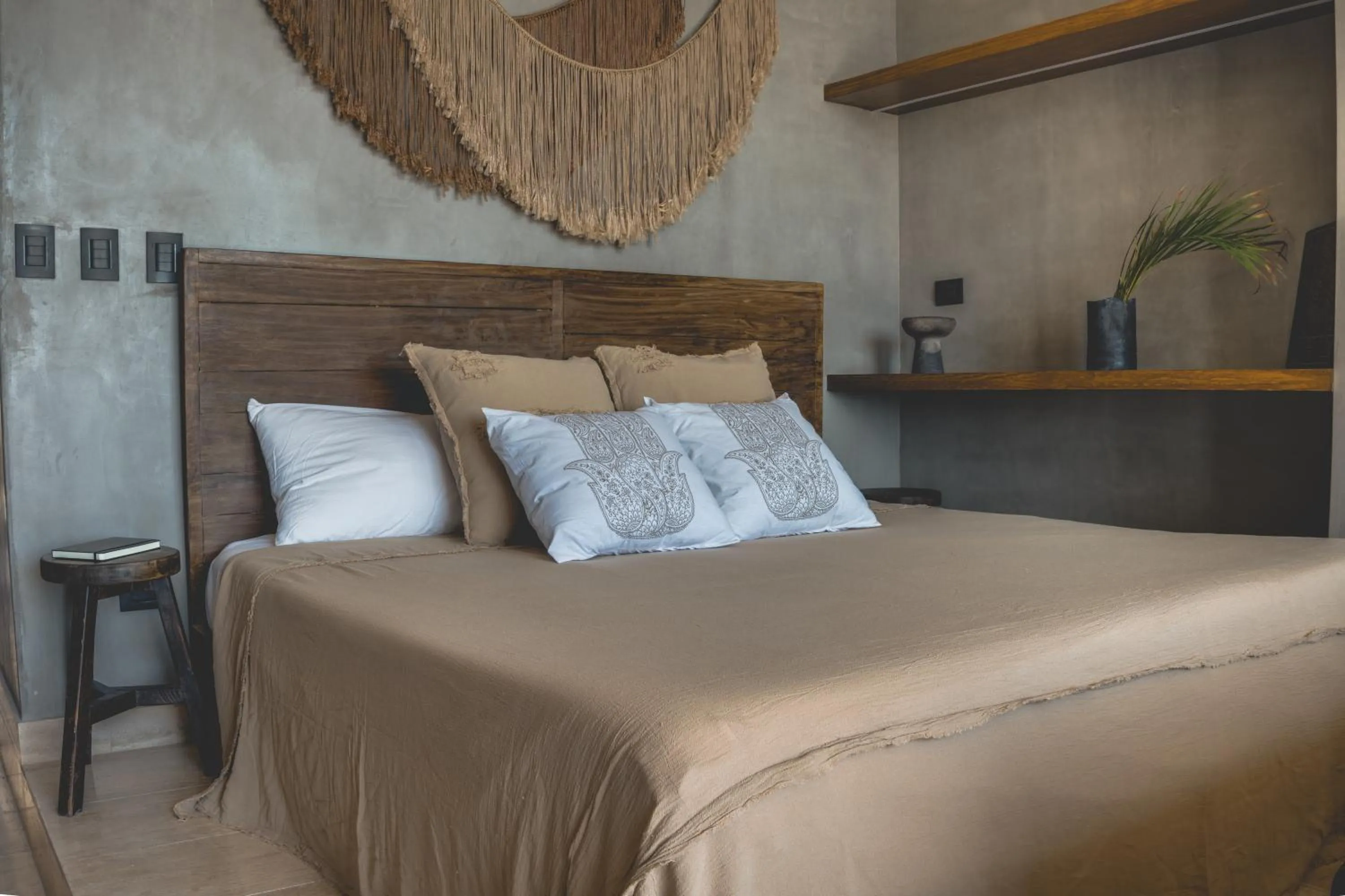 Bed in Urbano by Sundara