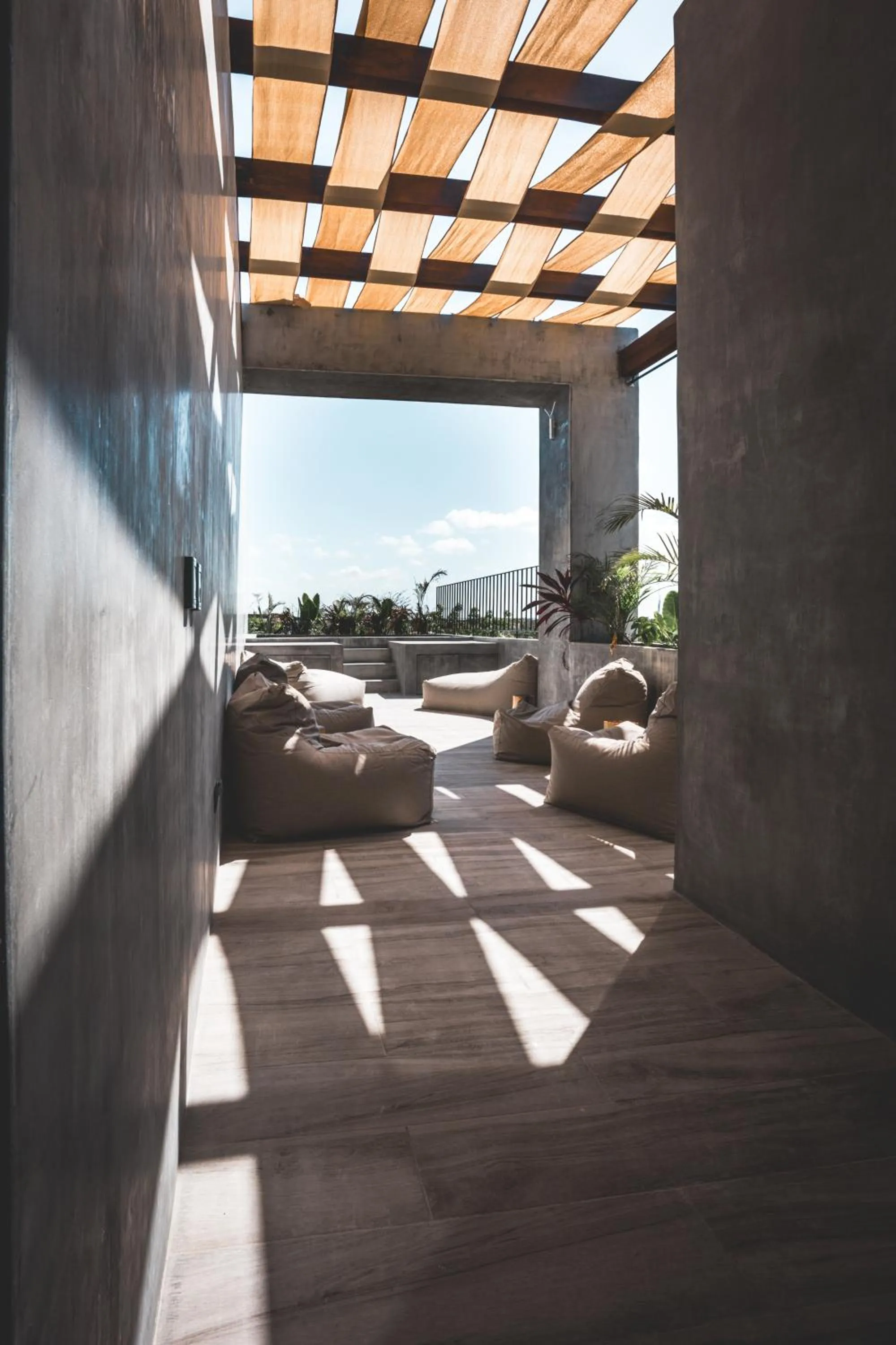 Patio in Urbano by Sundara