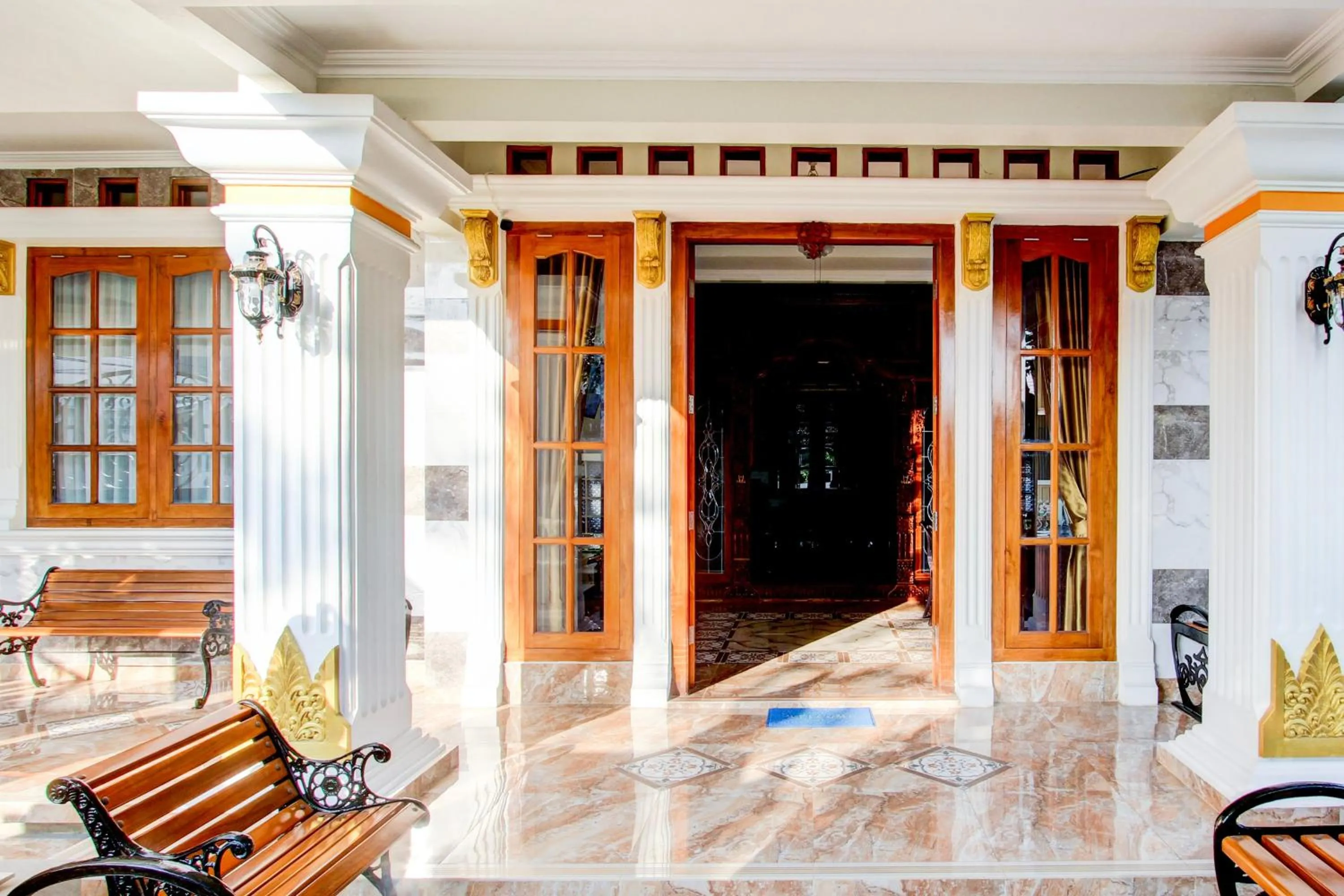 Facade/entrance in Collection O 94154 Puri Gusti Ayu