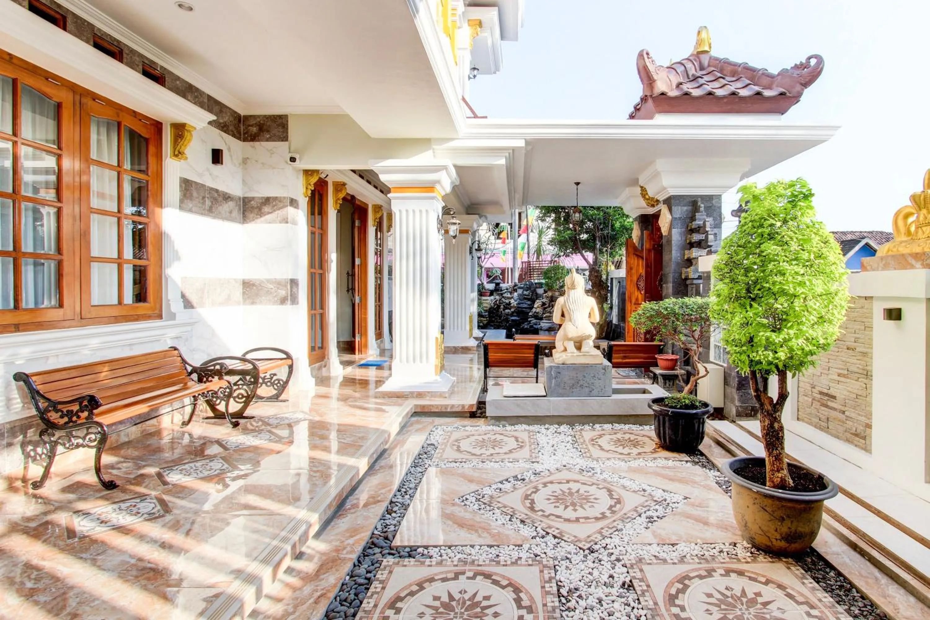 Lobby or reception in Collection O 94154 Puri Gusti Ayu