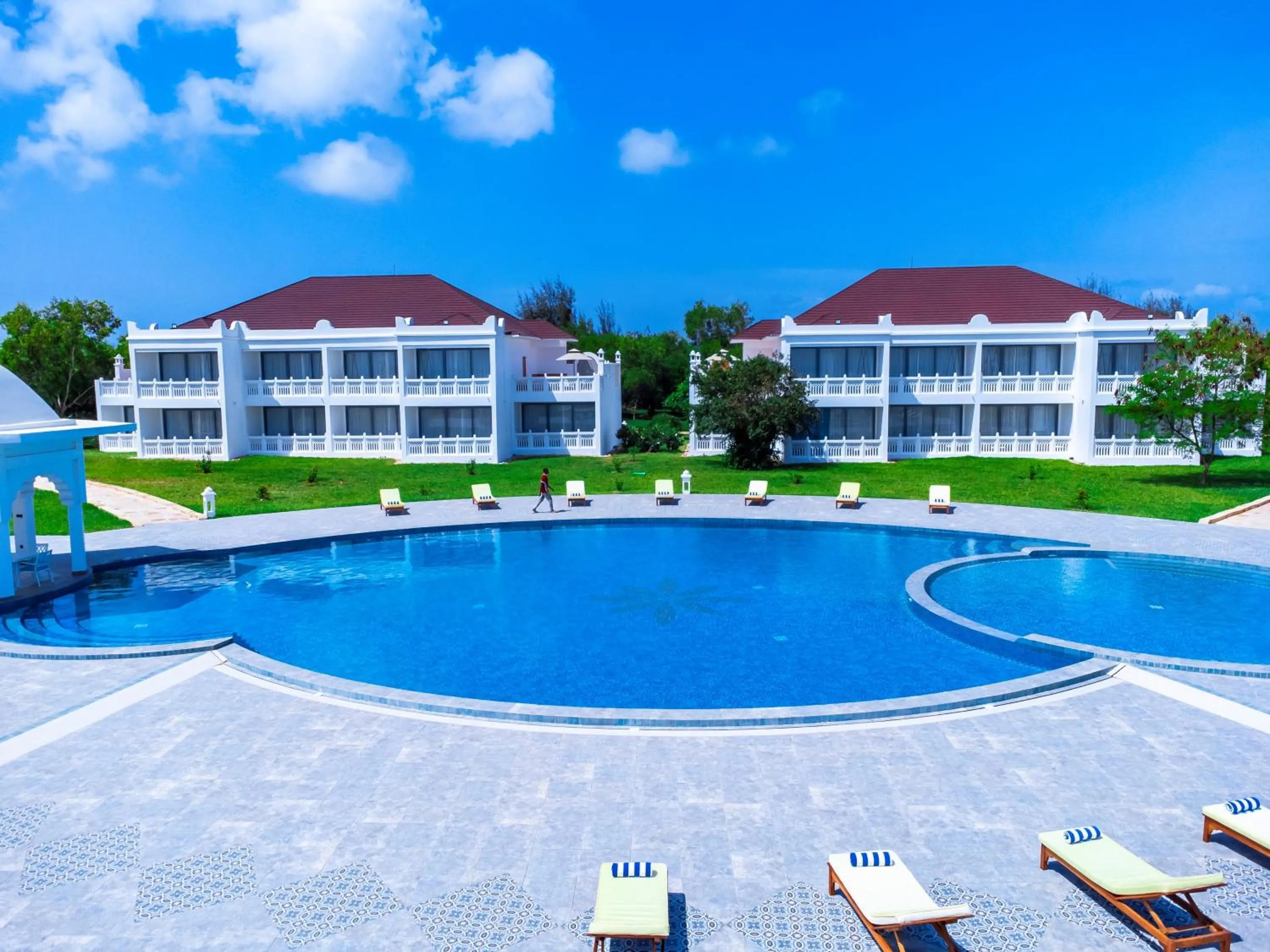 Swimming pool in Shukran Palace