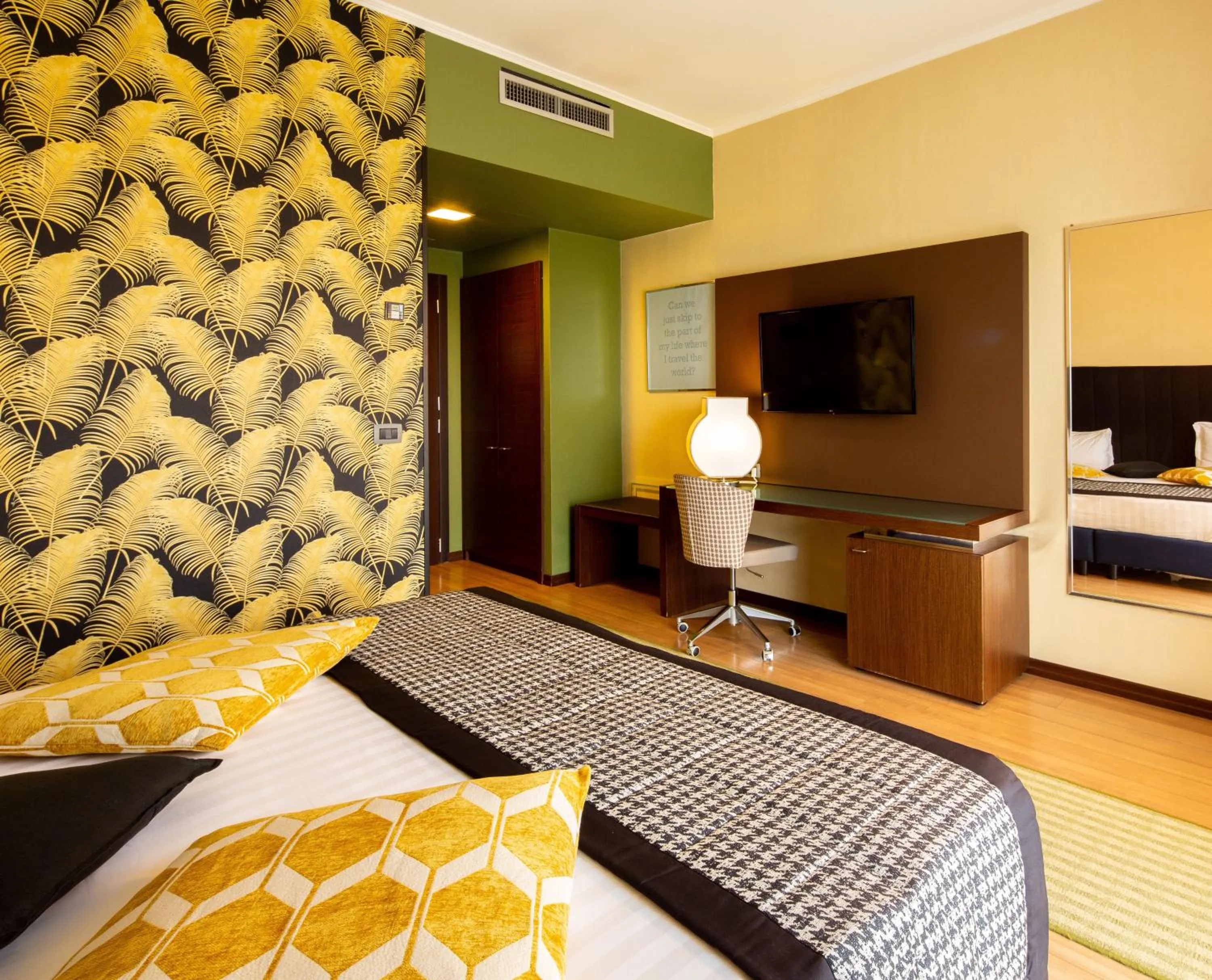 Photo of the whole room, Bed in Holiday Inn Turin Corso Francia by IHG