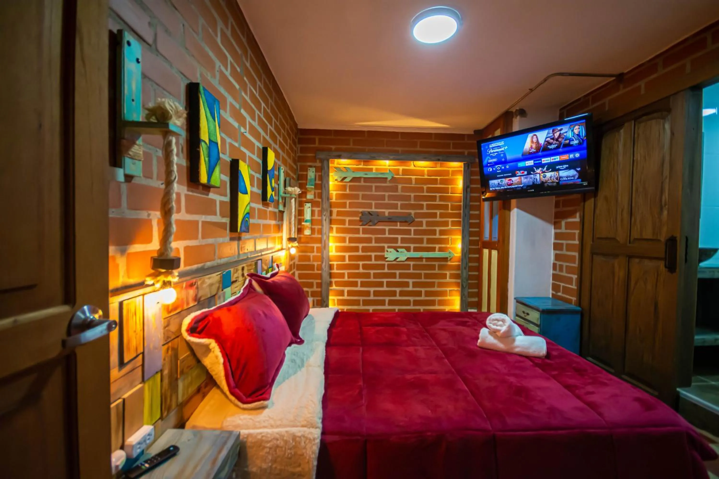 People, Bed in Hotel Spa Bliss Guatape