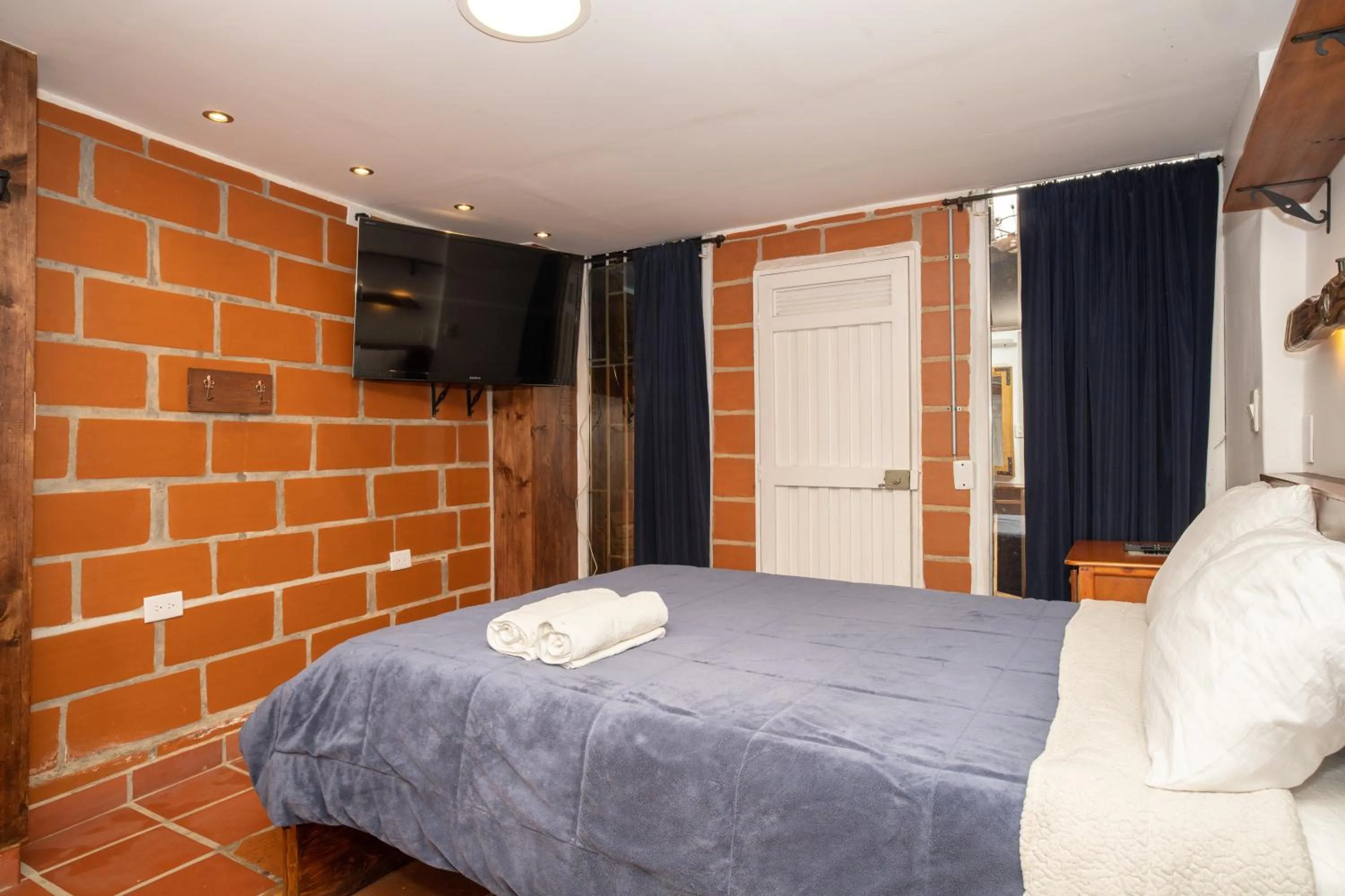 Bed in Hotel Spa Bliss Guatape