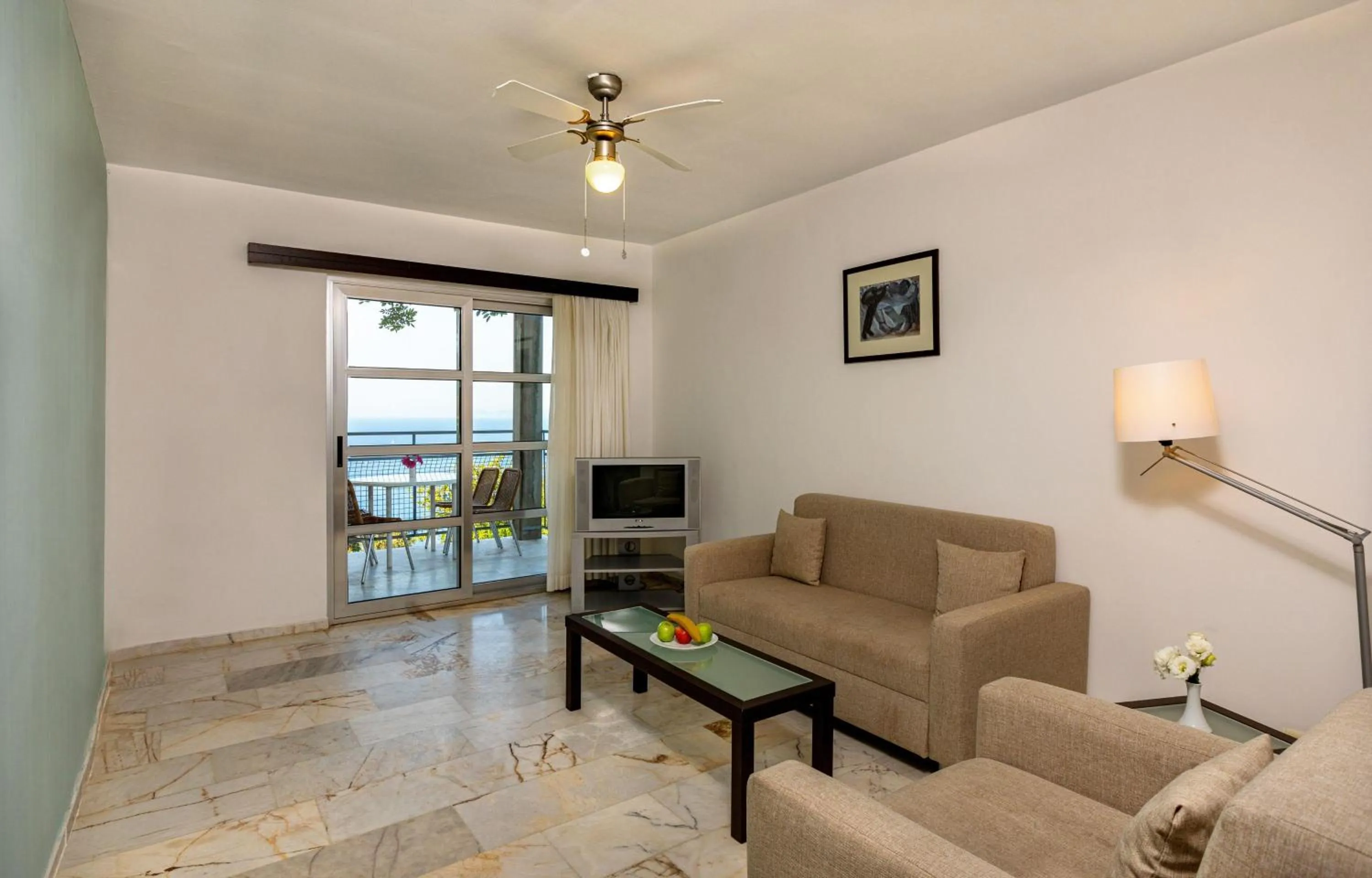 Photo of the whole room in Loryma Resort Hotel