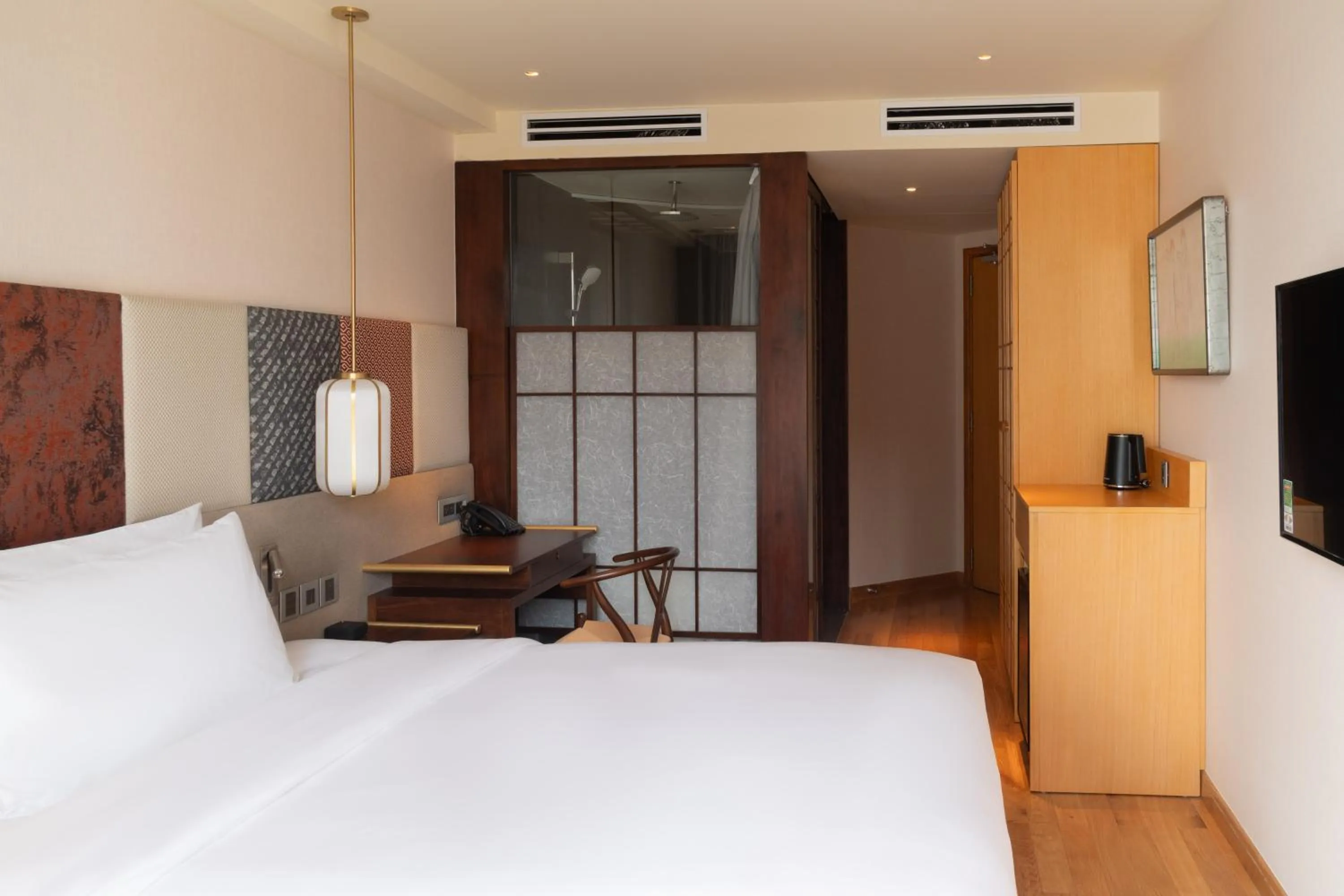 Communal lounge/ TV room, Bed in Suzu Saigon - A Boutique Hotel