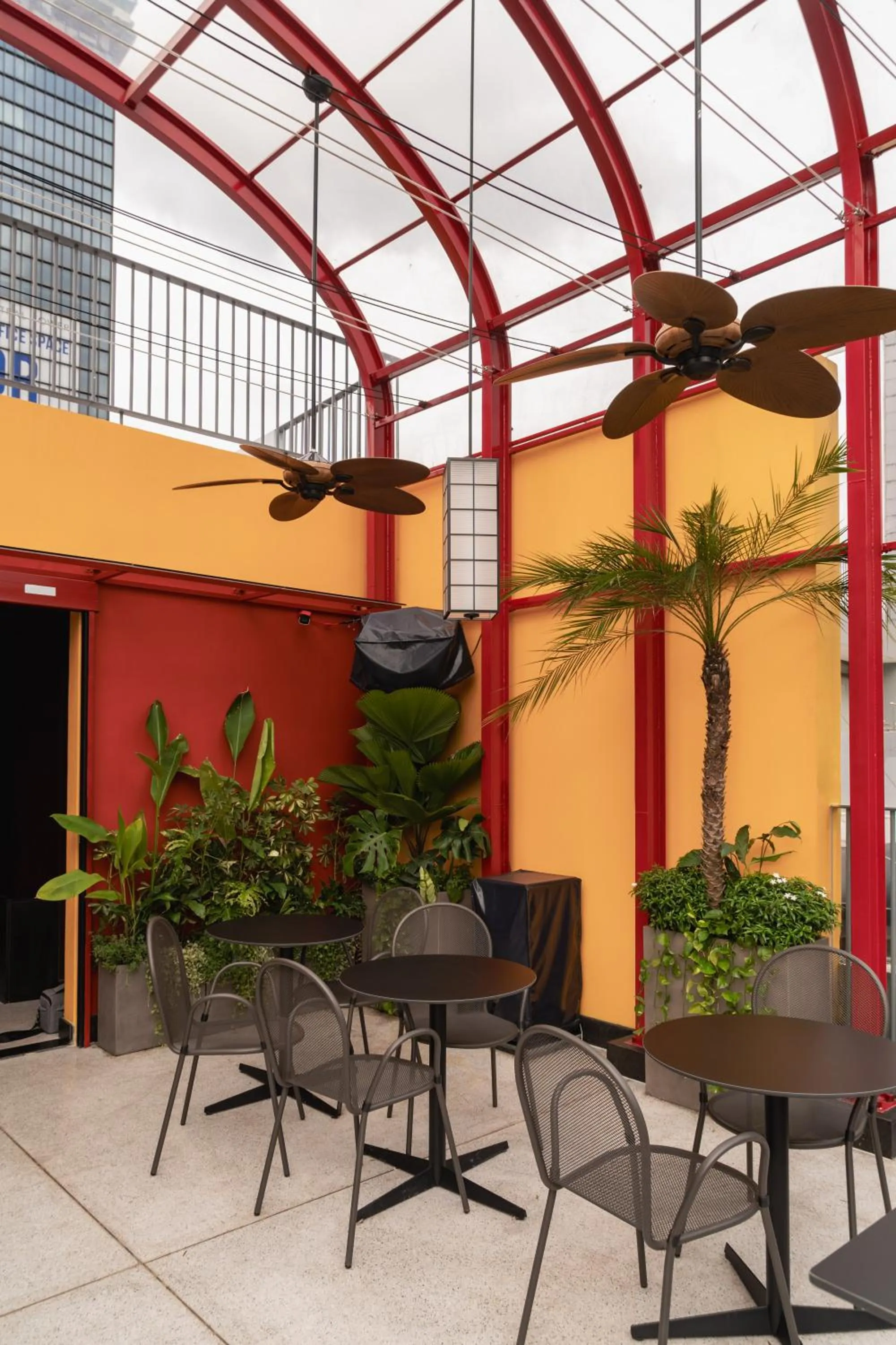 Balcony/Terrace in Suzu Saigon - A Boutique Hotel