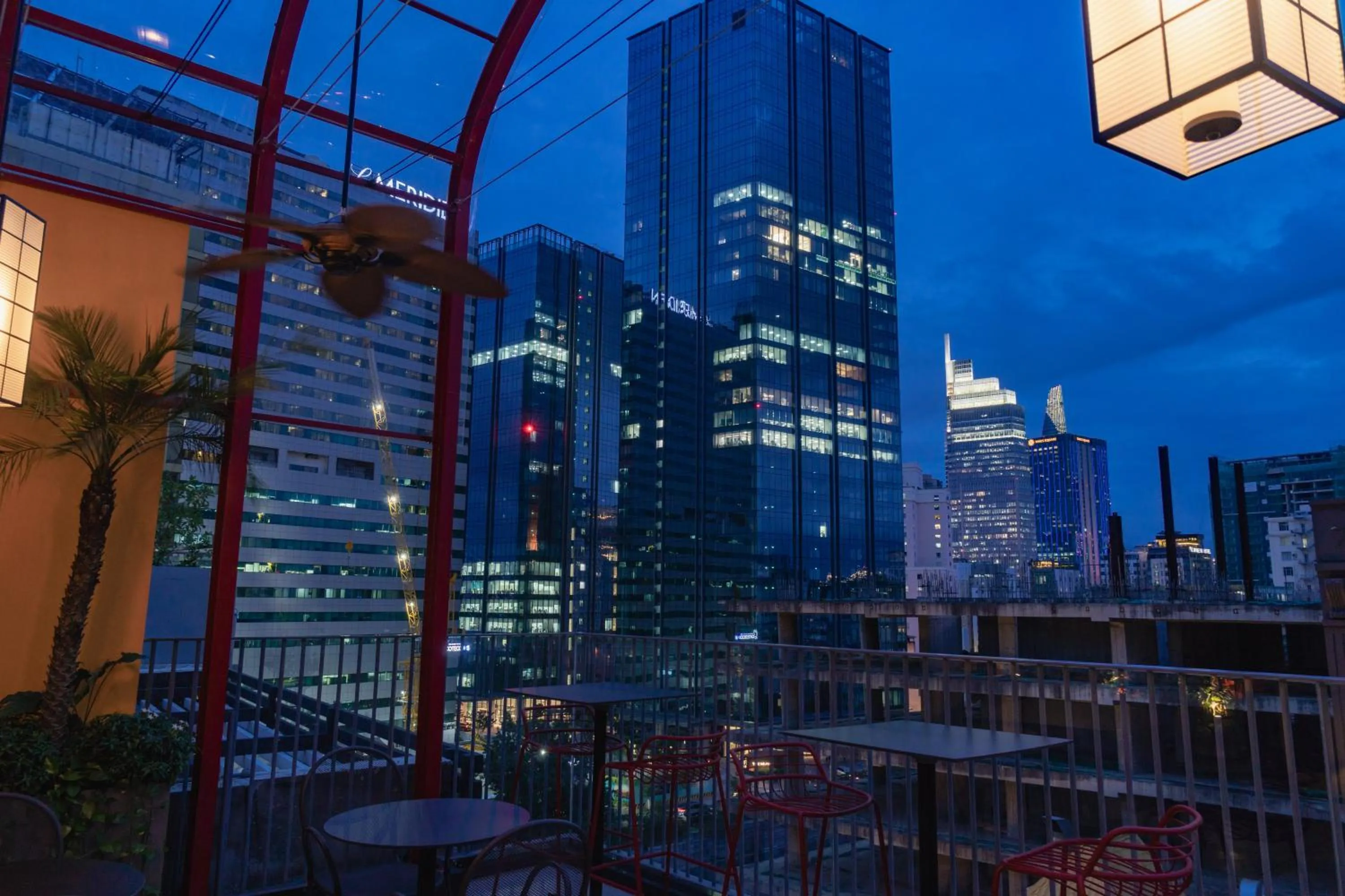 Night in Suzu Saigon - A Boutique Hotel