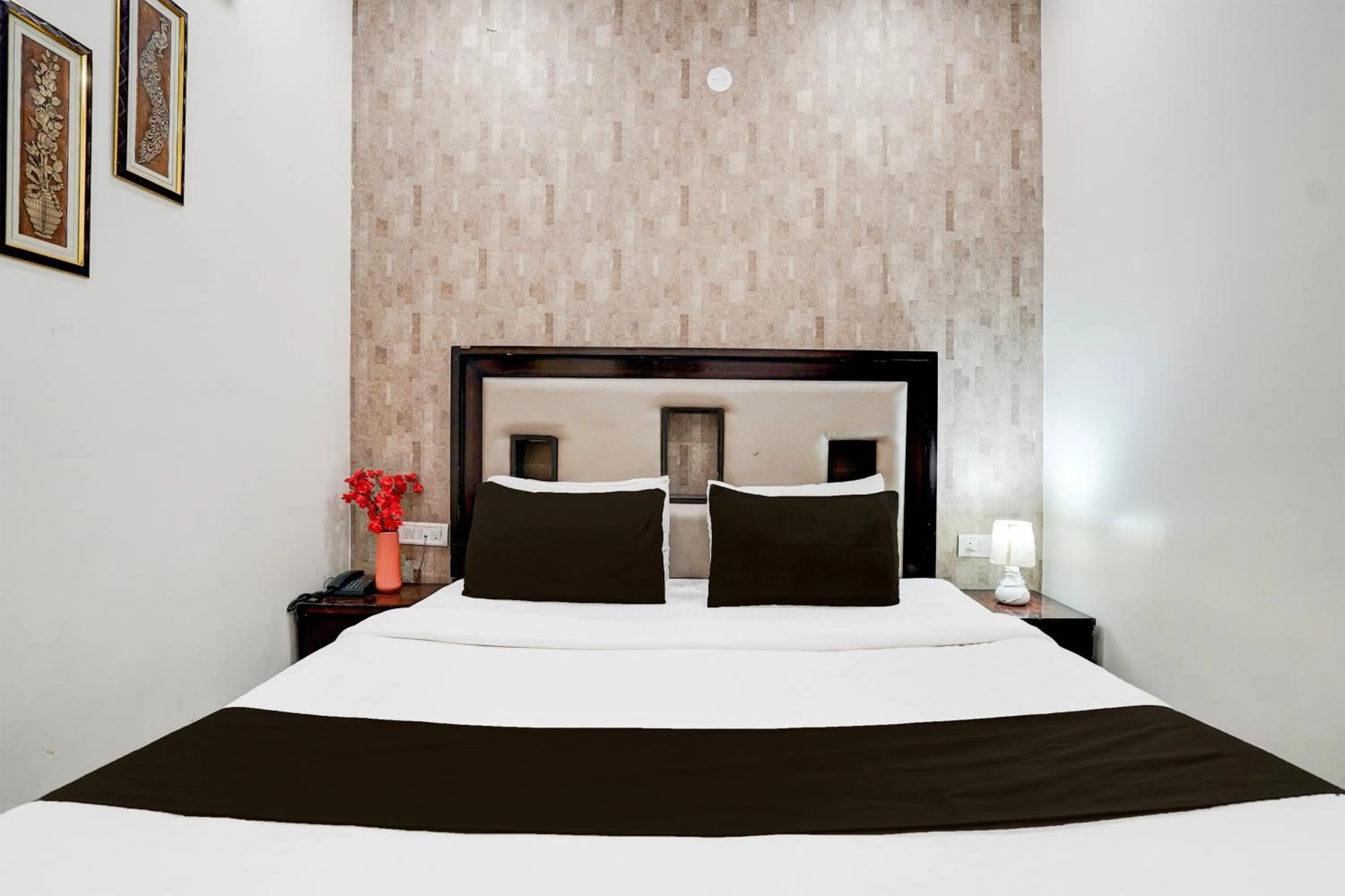 Bedroom, Bed in Super Hotel O Itwari Railway Station Formerly Hotel Prime