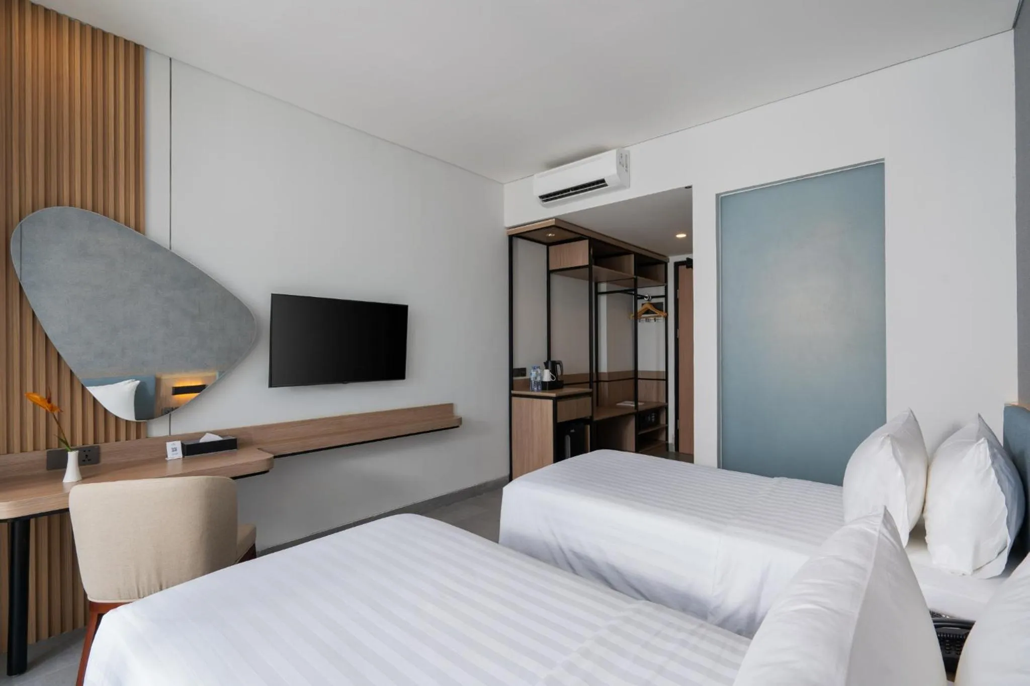 Bed in Laska Hotel & Resort Ciletuh