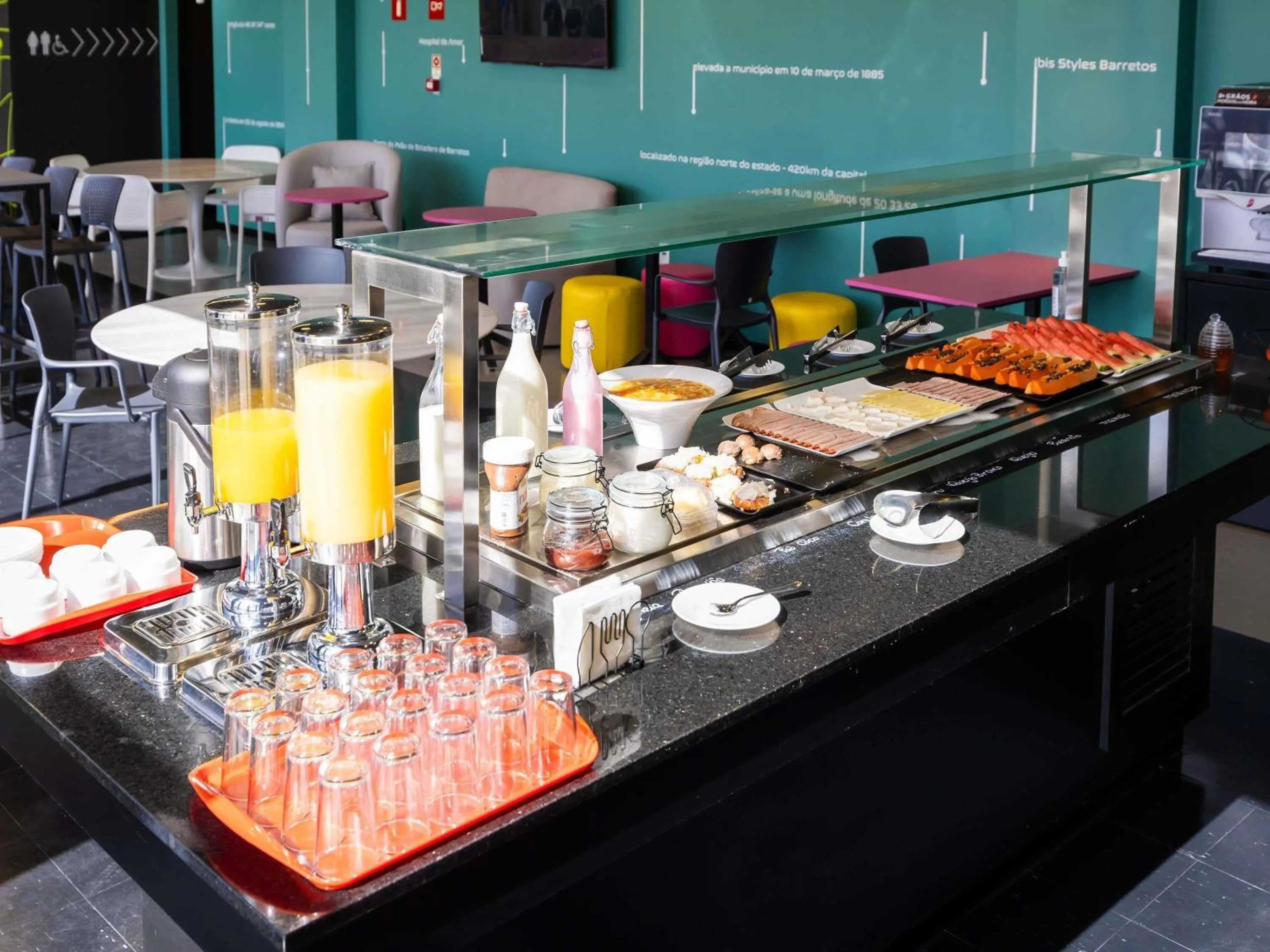 Restaurant/places to eat in Ibis Styles Barretos