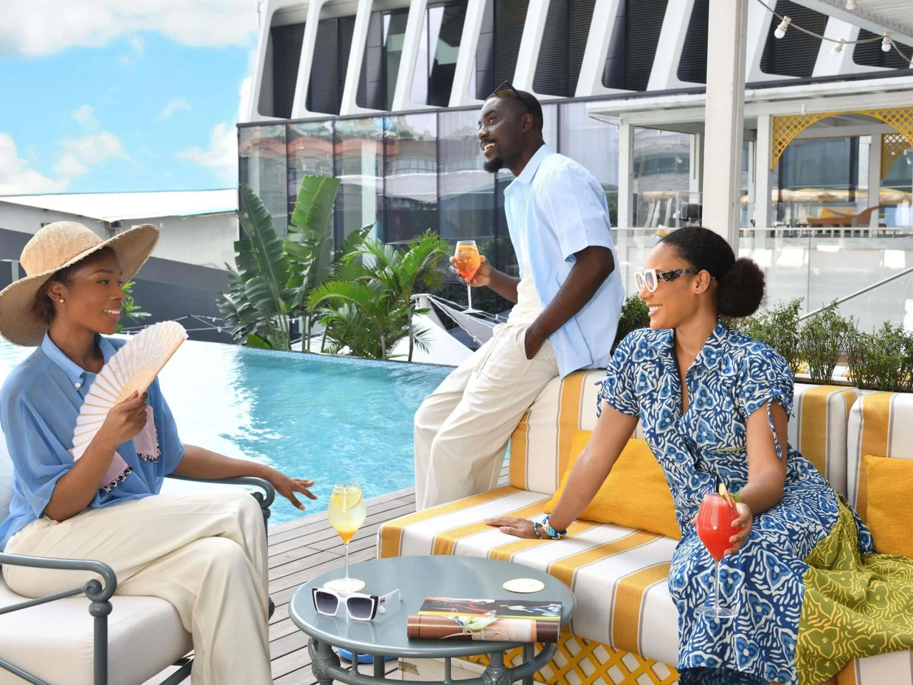 Lounge or bar in Novotel Abidjan Marcory