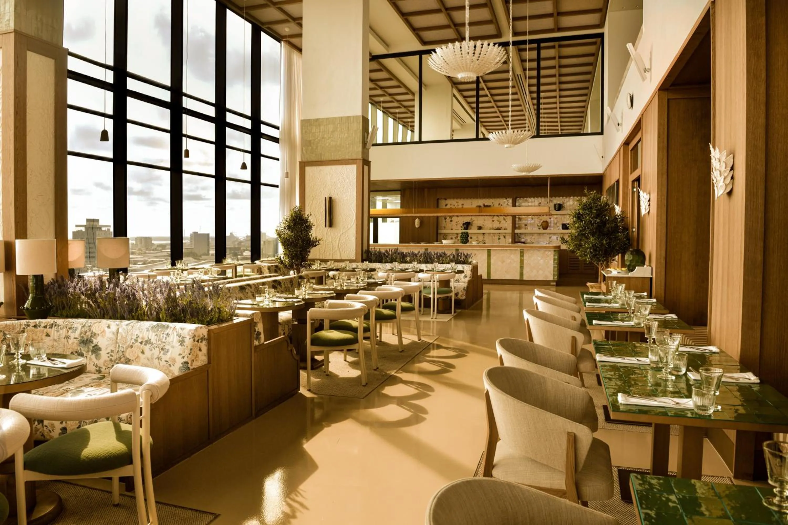 Restaurant/places to eat in Novotel Abidjan Marcory