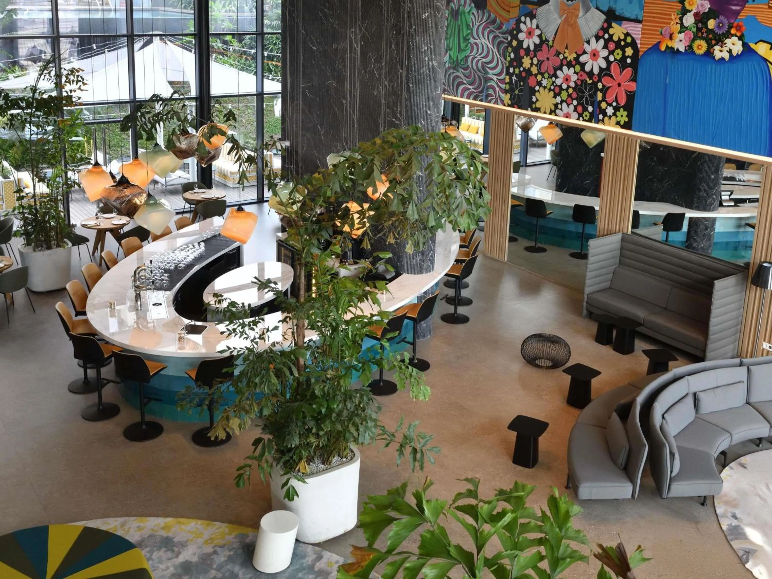 Lounge or bar in Novotel Abidjan Marcory