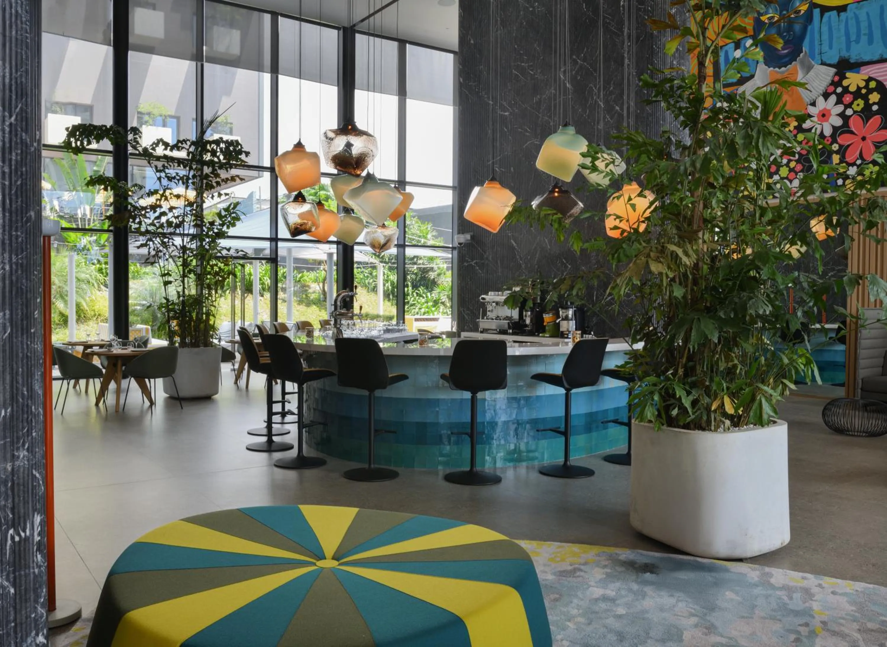 Lobby or reception in Novotel Abidjan Marcory